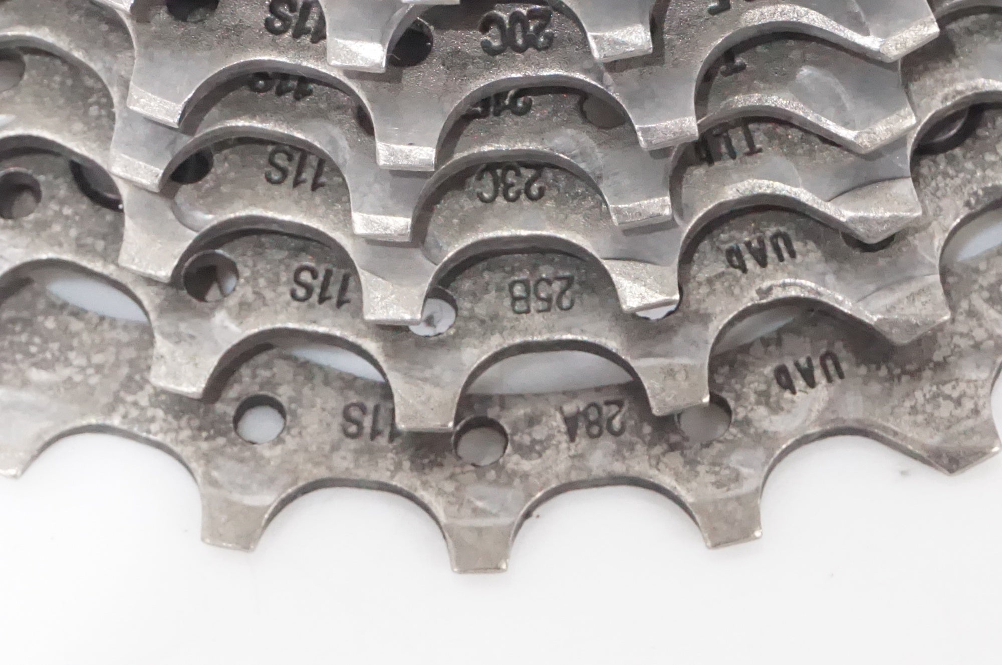 SHIMANO 「シマノ」 ULTEGRA CS-R8000 14-28T スプロケット / AKIBA店