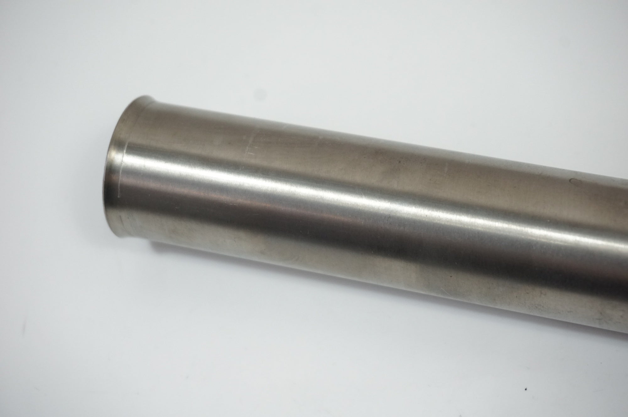 BROMPFICATION 「ブロンフィケーション」 TITANIUM φ31.8 580mm シートポスト / 世田谷店