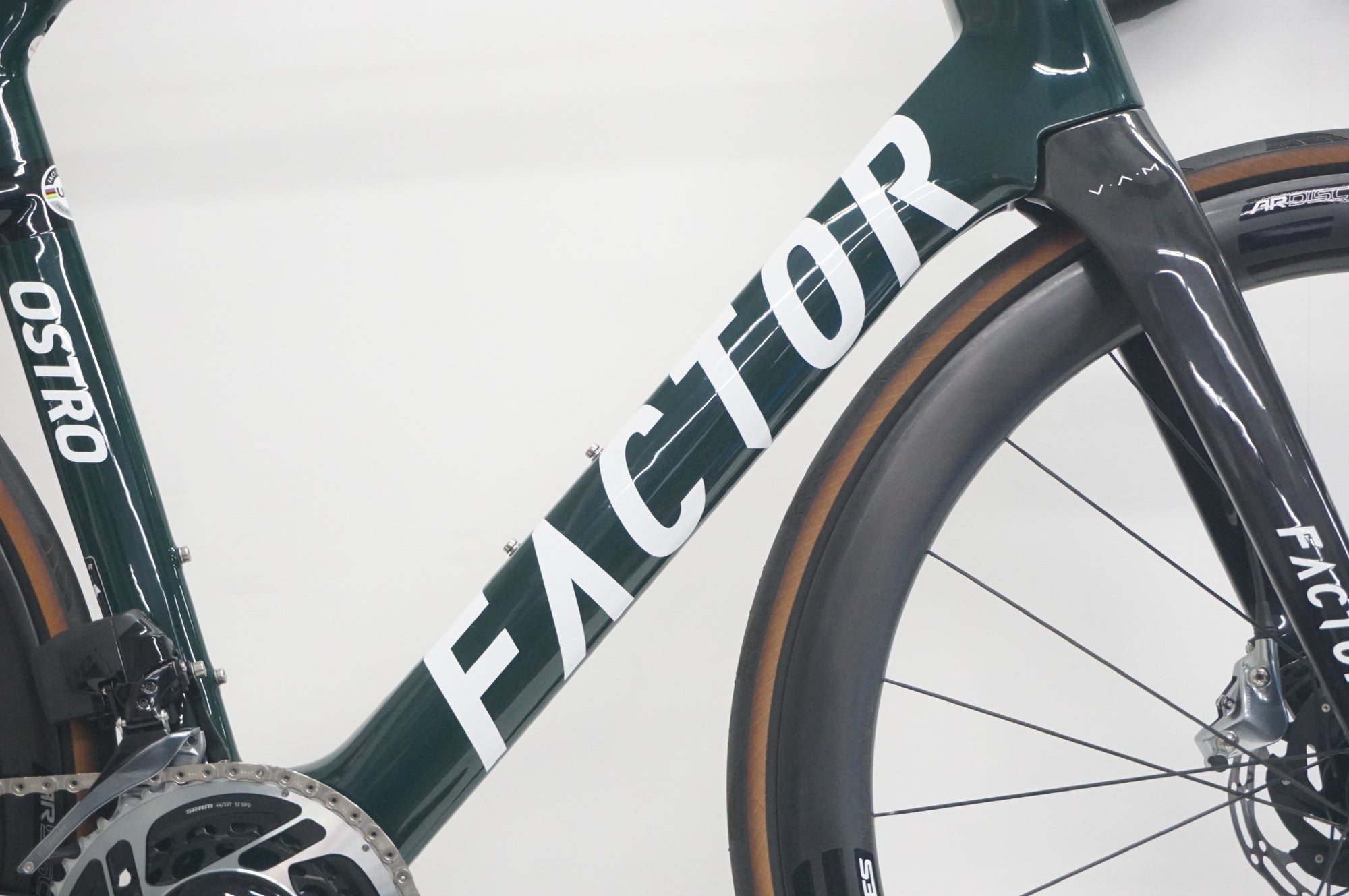 FACTOR 「ファクター」 OSTRO VAM 2022年モデル ロードバイク / 福岡店