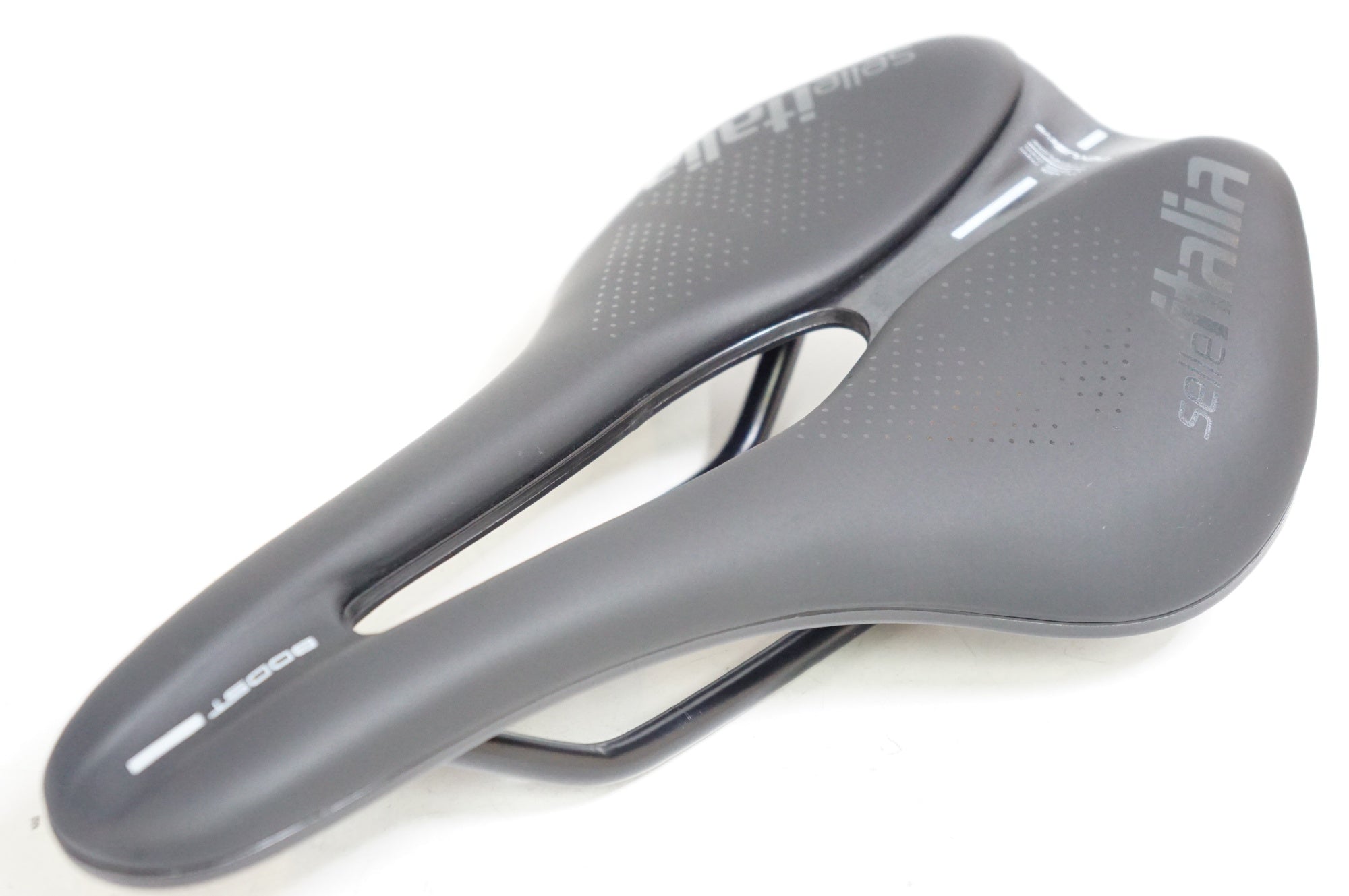 SELLE ITALIA 「セラ イタリア」 NOVUS BOOST EVO SUPERFLOW サドル