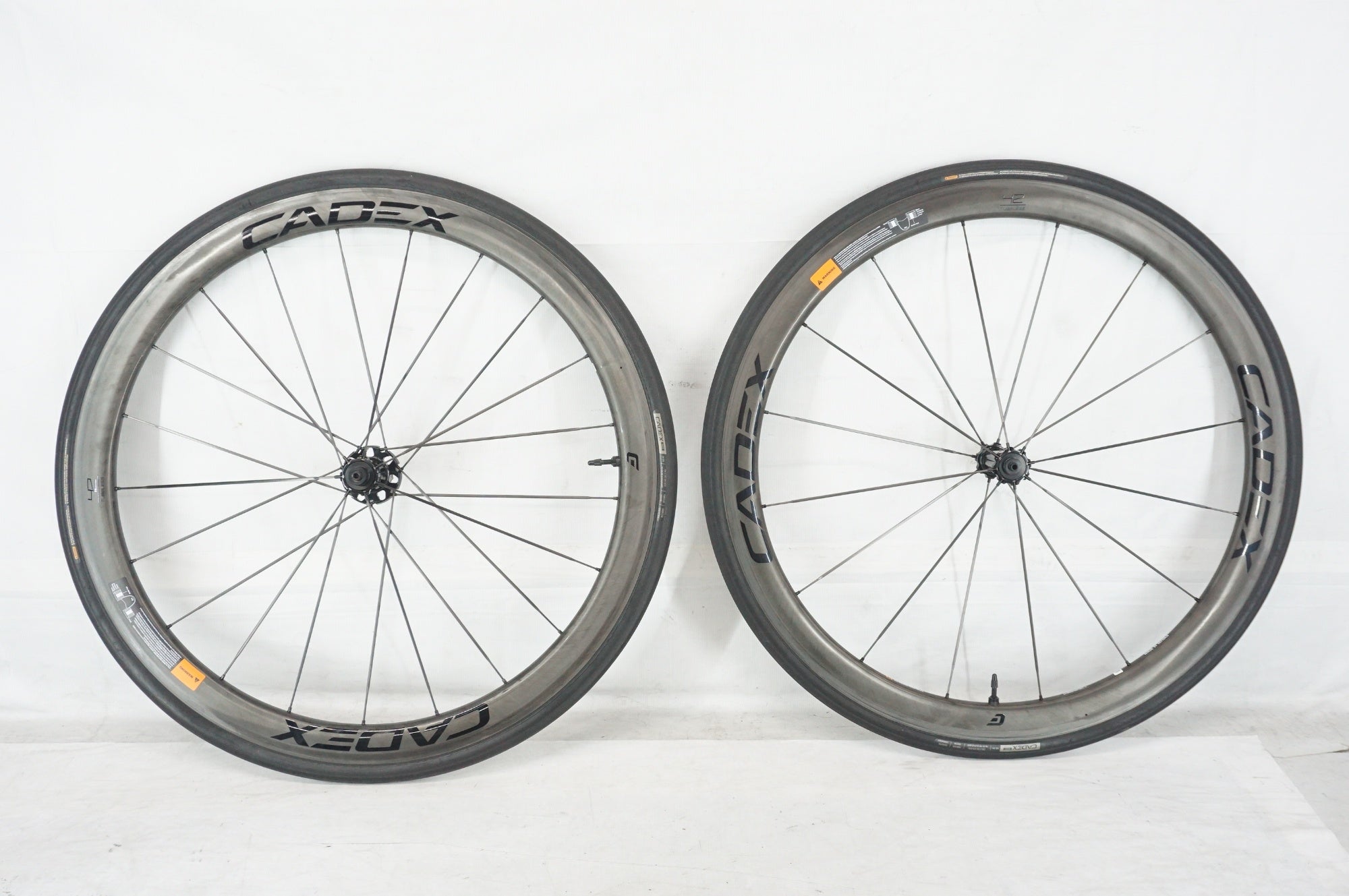 CADEX 「カデックス」 42 TUBELESS シマノ11速 ホイールセット / 阪急塚口店