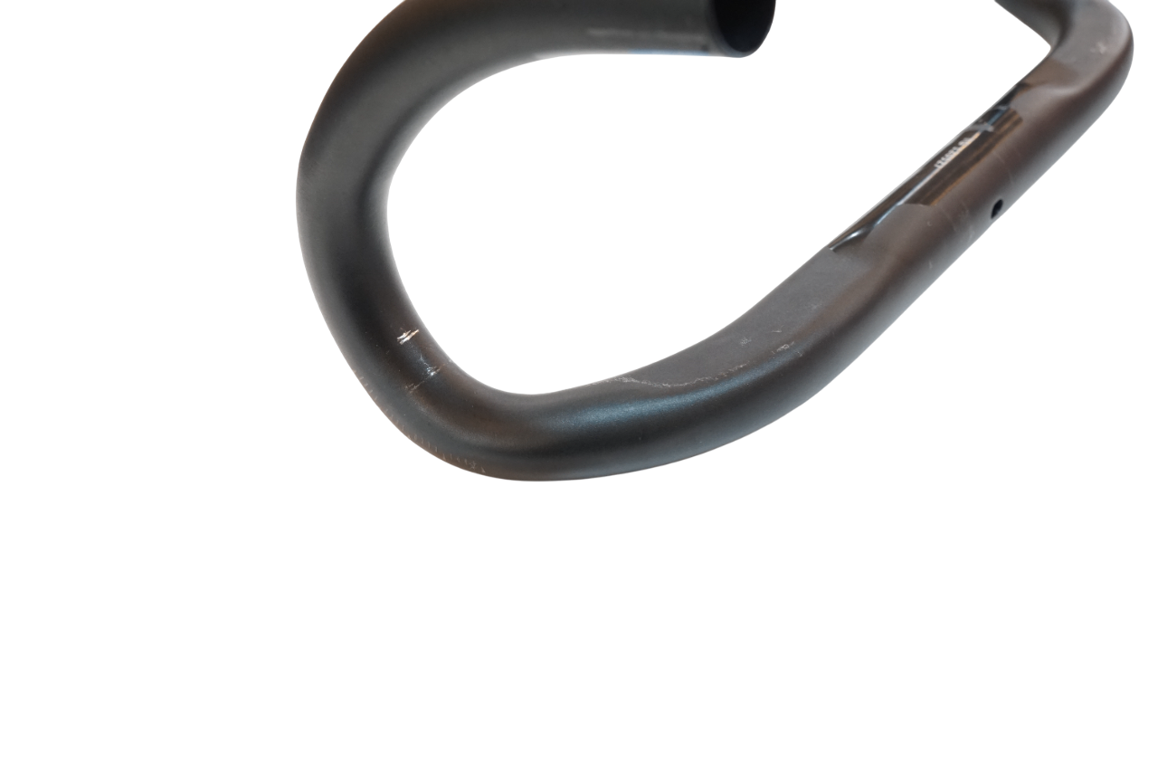 SHIMANO 「シマノ」 PRO VIBE φ31.8 390mm ハンドル / バイチャリ浦和ベース