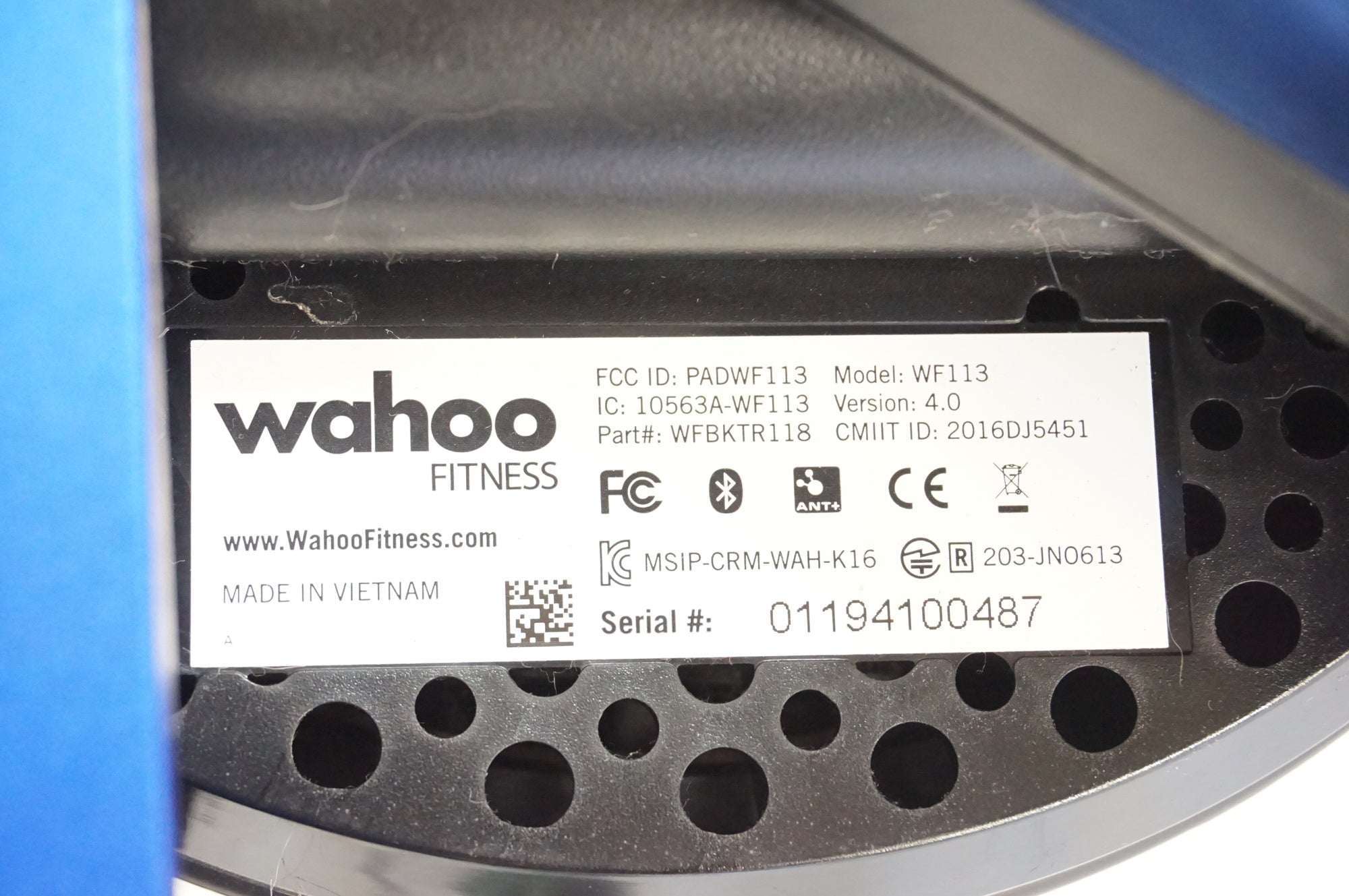 WAHOO 「ワフー」 KICKR V4 WF113 スマートトレーナー / 宇都宮