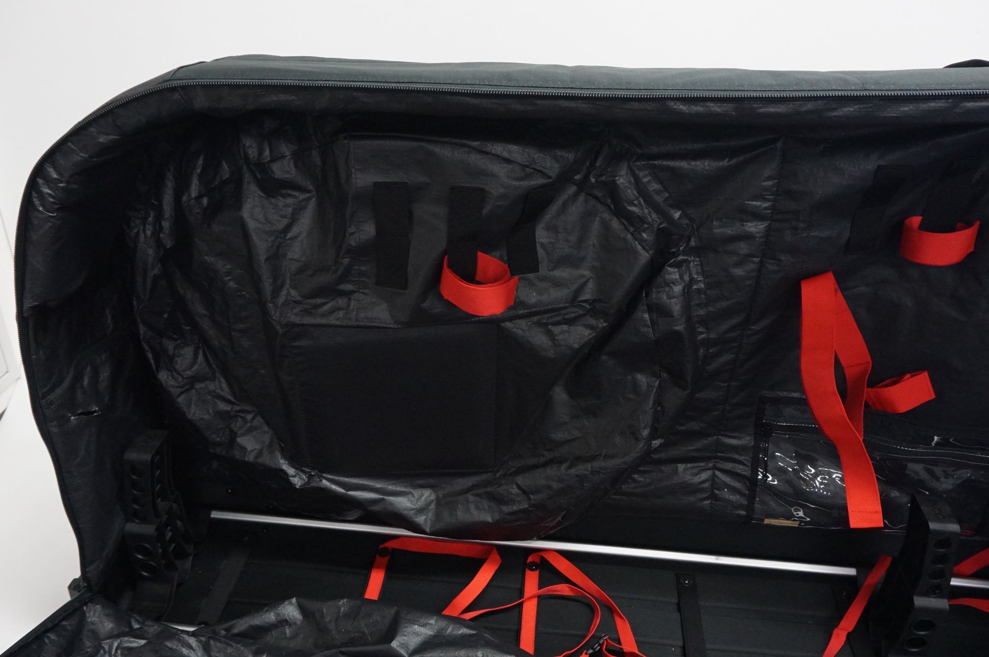 EVOC 「イーボック」 TRAVEL BAG PRO トラベルバッグ / 福岡店