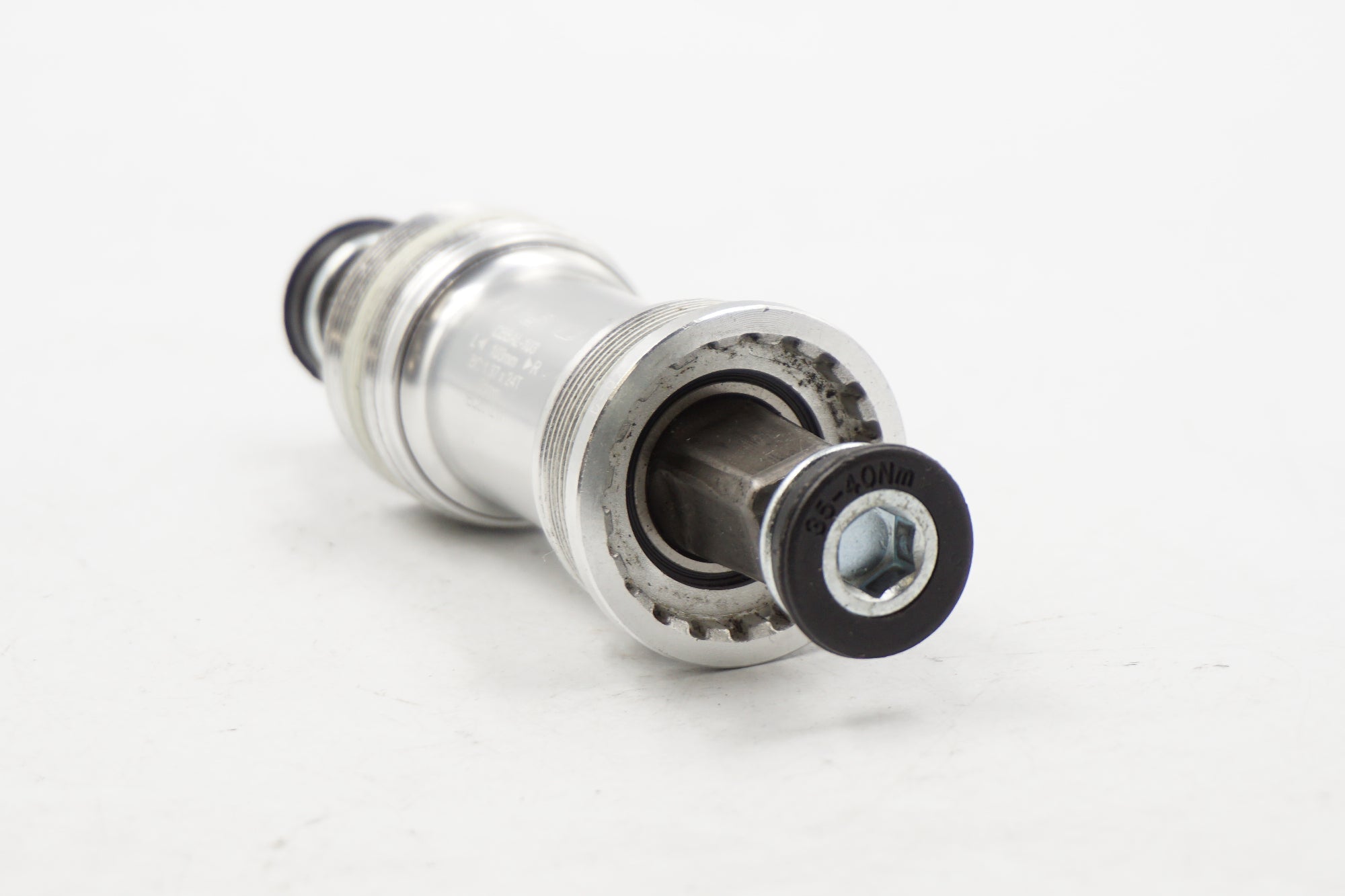 SUGINO 「スギノ」 CBBSL-103 ボトムブラケット / 奈良店