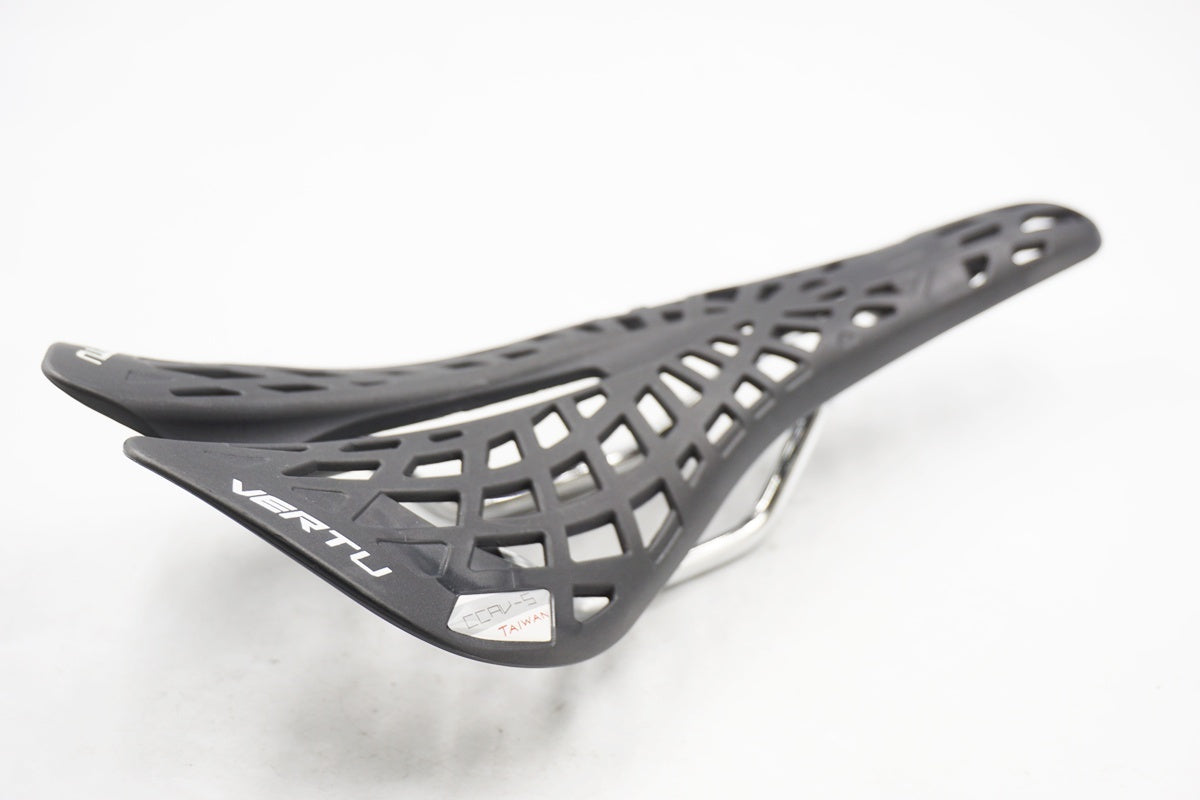 VERTU 「ヴァーチュ」 サドル / 奈良店