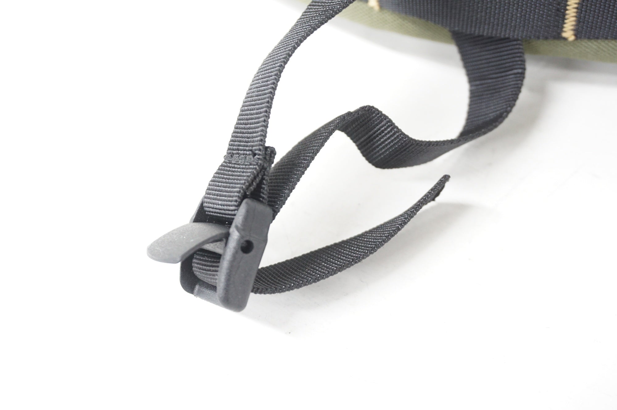 AGU 「アグ」 VENTURE FRAME PACK MEDIUM フレームバッグ / 阪急塚口店