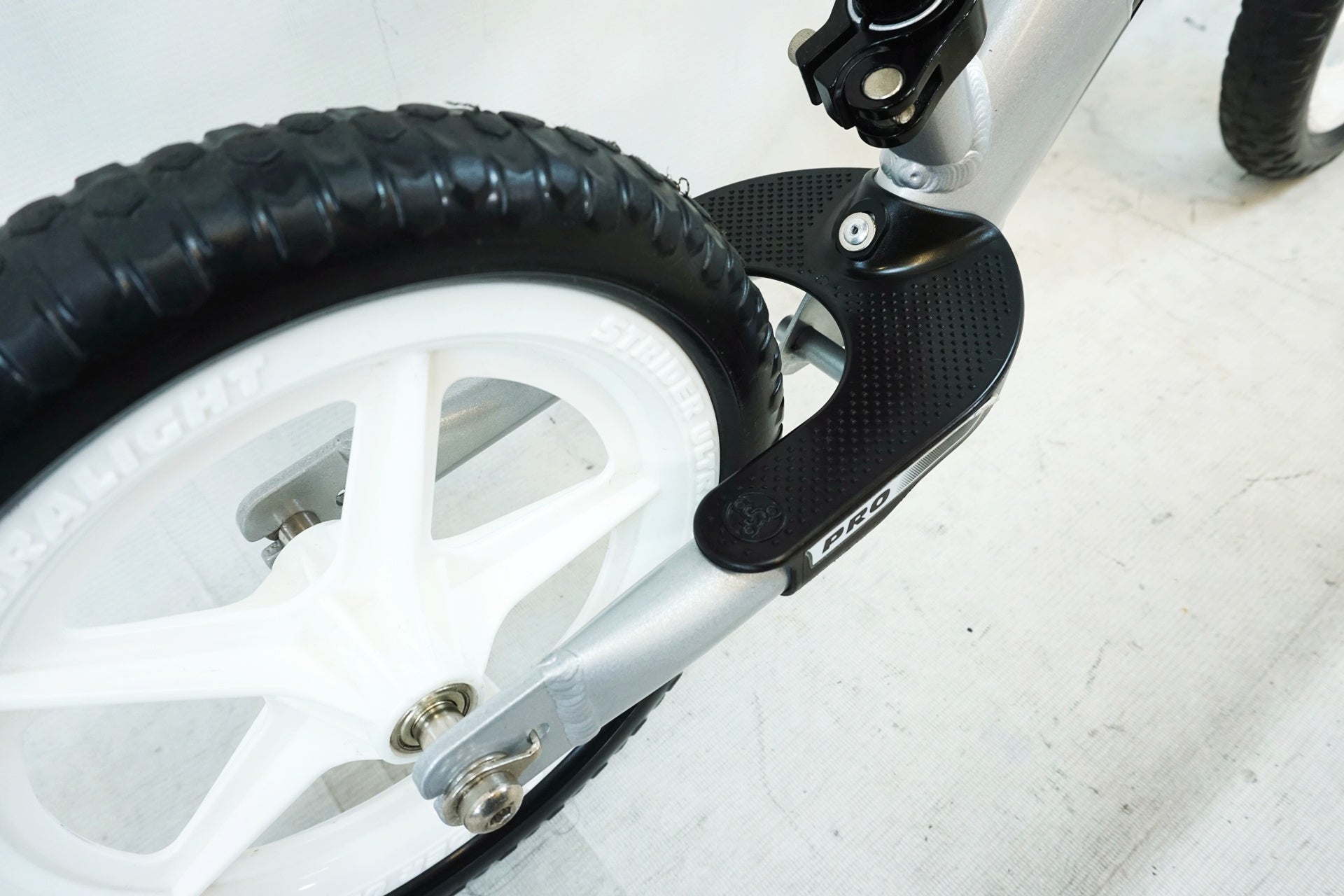 STRIDER 「ストライダー」 SPORT 12 2021年モデル キッズバイク / 有明