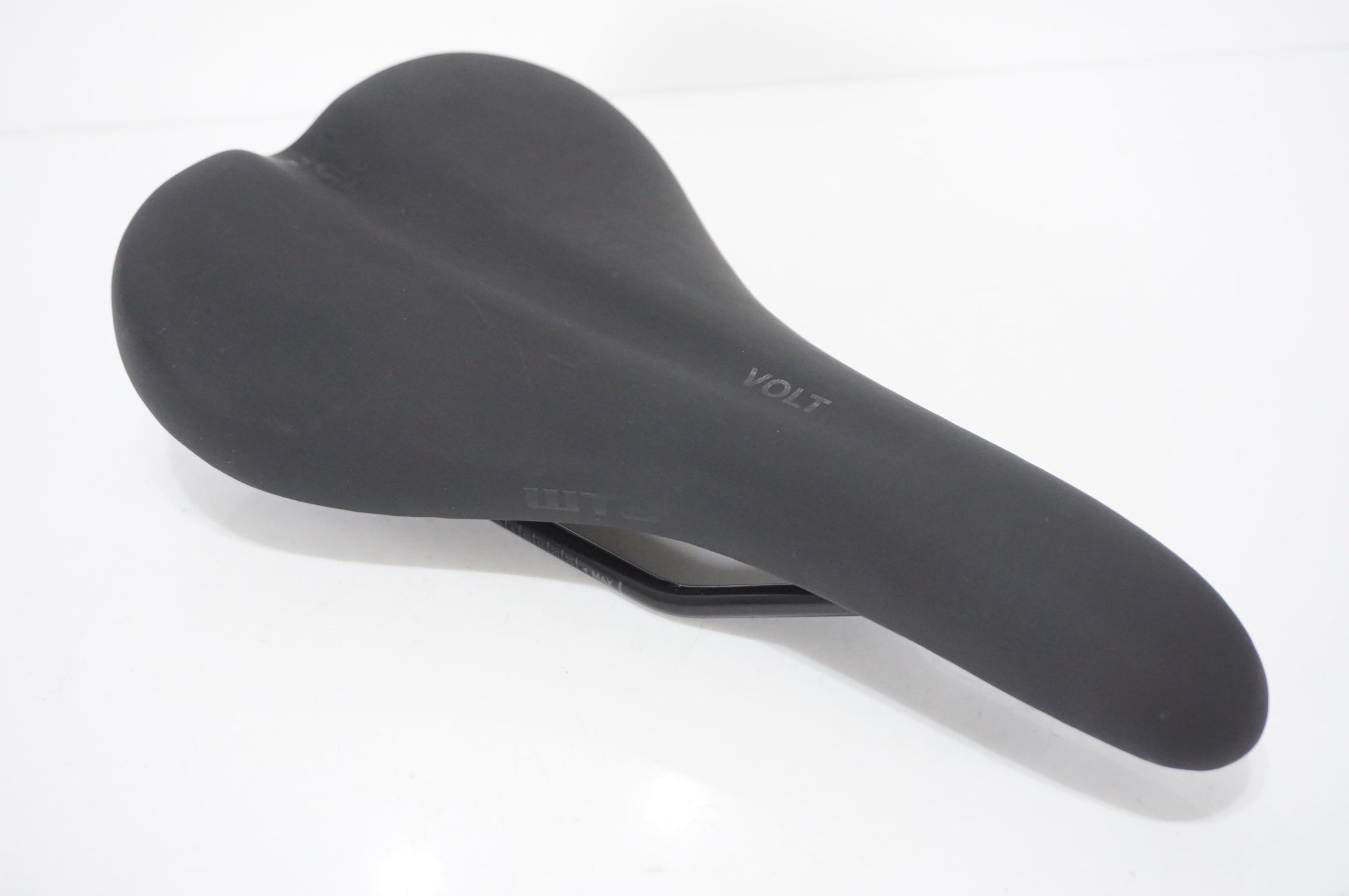 WTB 「ダブリュティービー」 VOLT サドル / AKIBA店