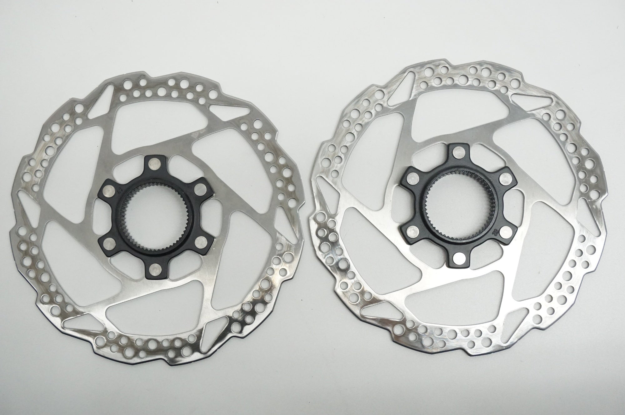 SHIMANO 「シマノ」 SM-RT54-S ディスクローターセット / 福岡店