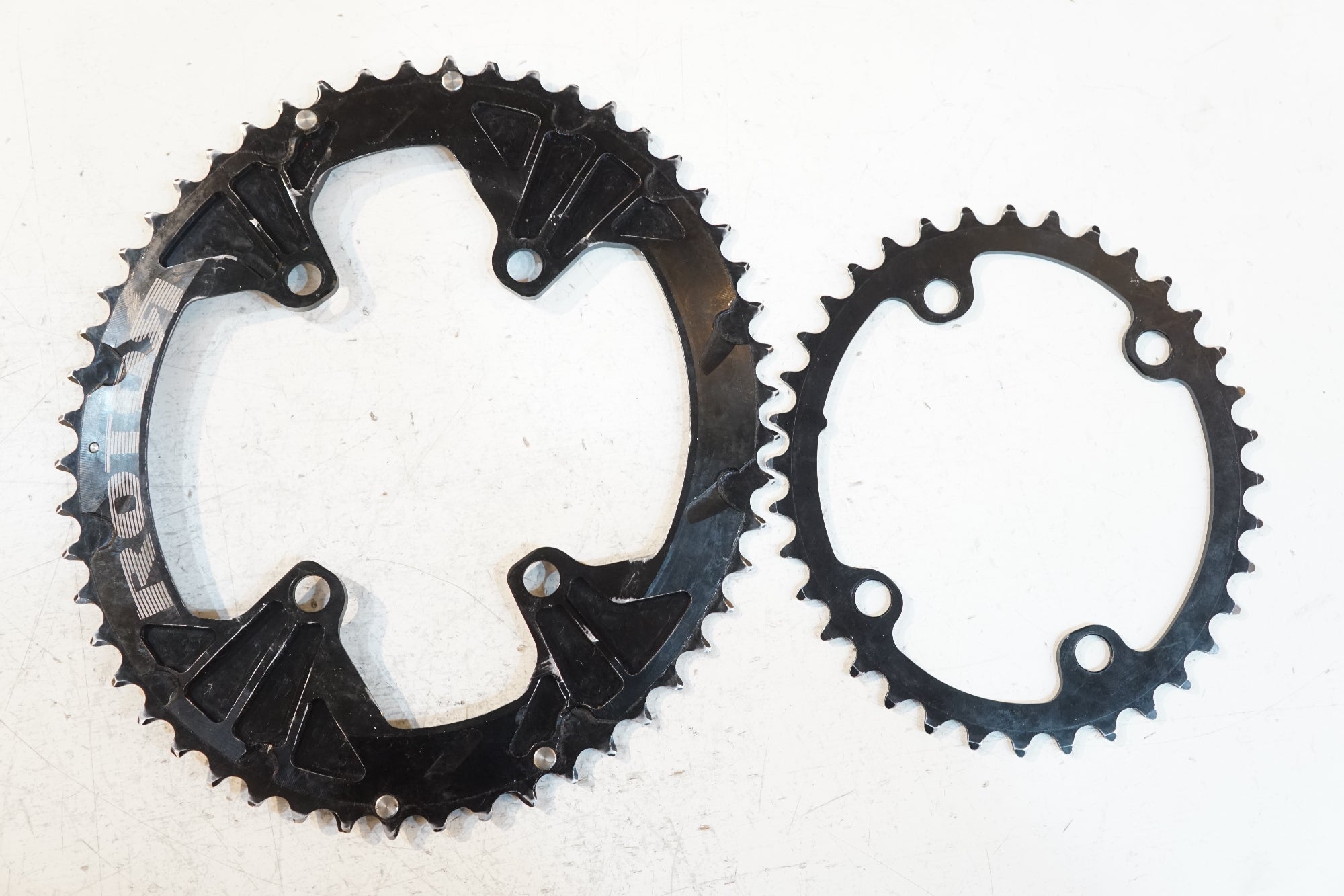 ROTOR 「ローター」 QRINGS 52-36T チェーンリング / バイチャリ浦和