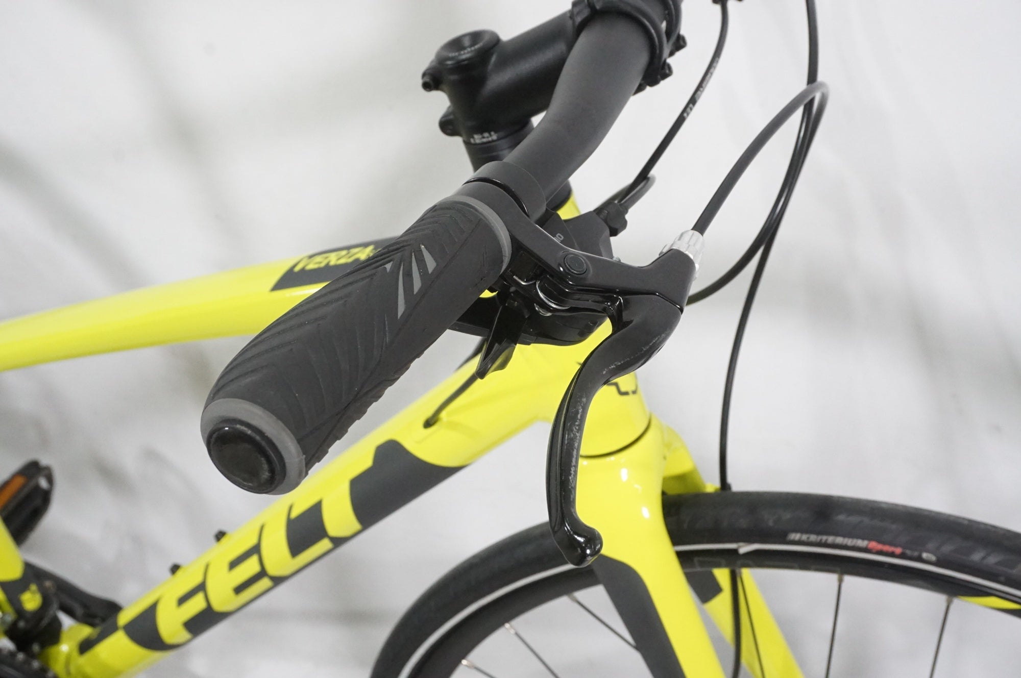 FELT 「フェルト」 VERZA SPEED40 2020年モデル クロスバイク / AKIBA店