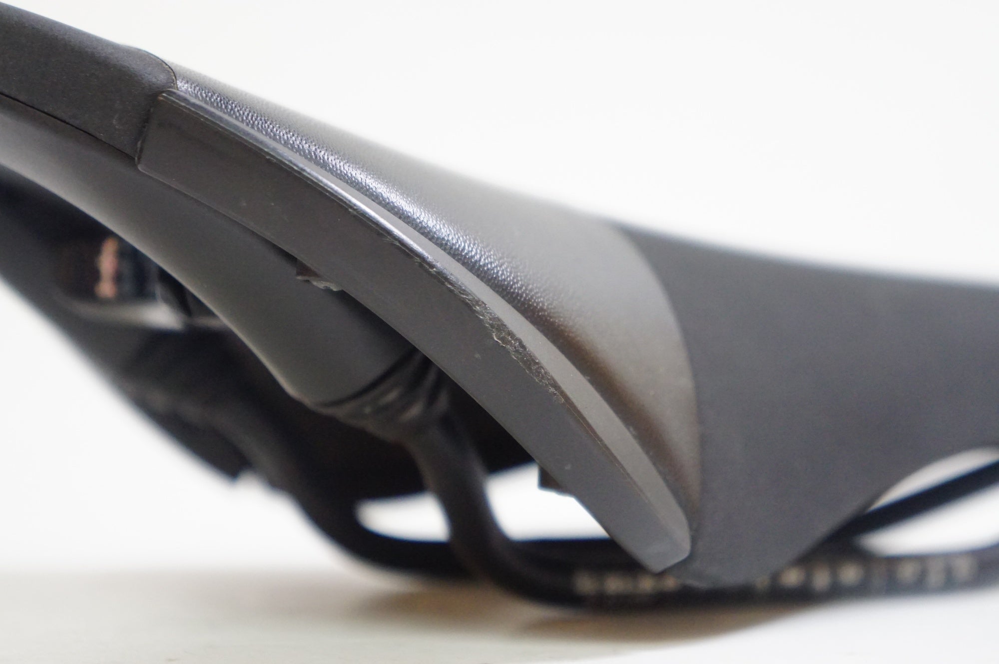 FIZIK 「フィジーク」 ALIANTE R5 サドル / 熊谷本店