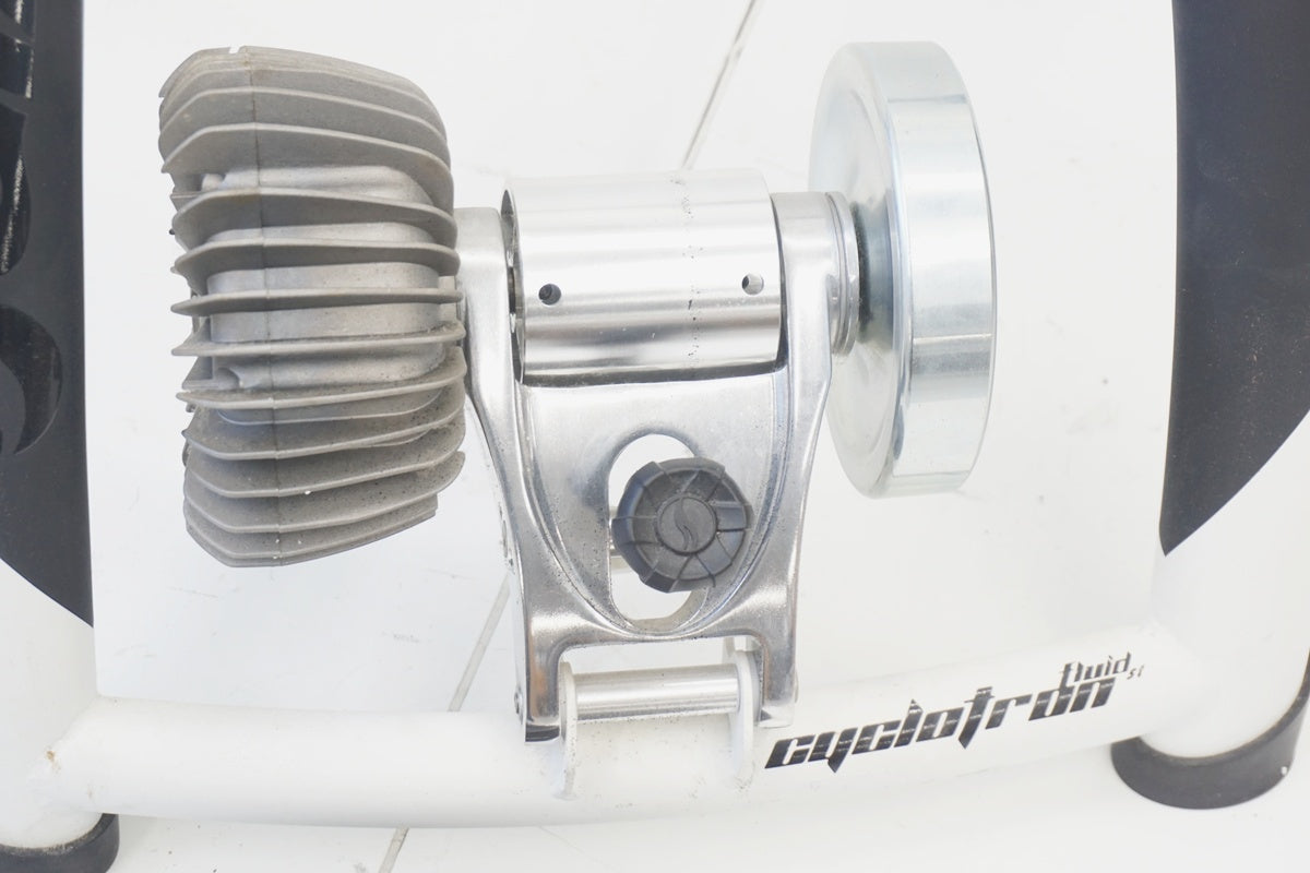 GIANT「ジャイアント」 CYCLTRON FLUID ST サイクルトレーナー / 京都