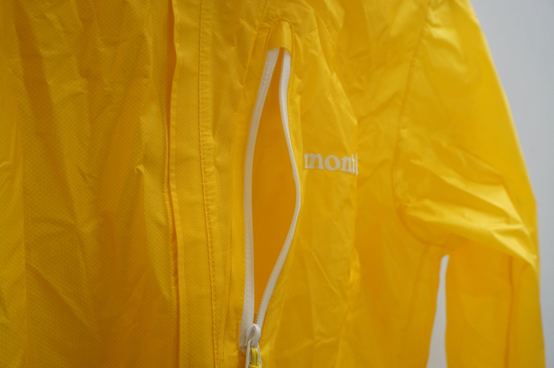 MONT-BELL 「モンベル」 Mサイズ メンズ レインジャケット / 福岡店