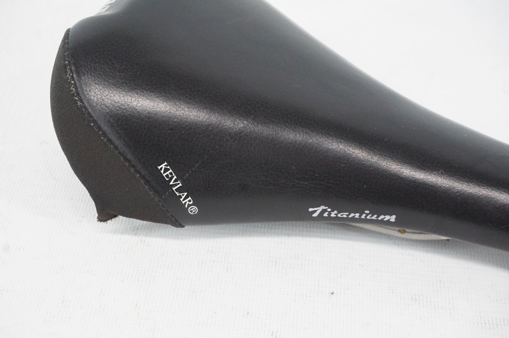 SELLE ITALIA 「セライタリア」 FLITE TITANIUM KEVLAR サドル / 阪急塚口店