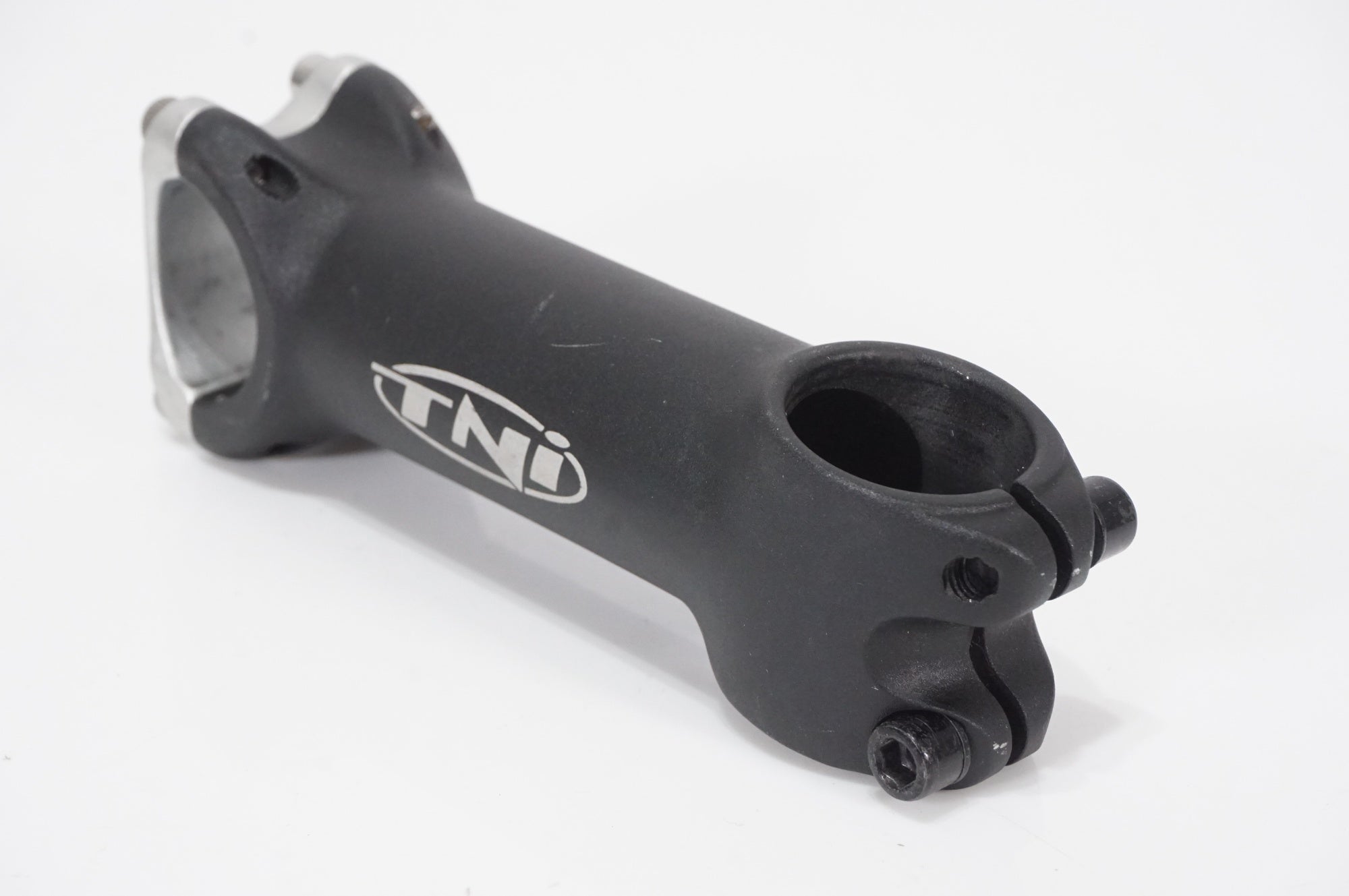 TNI 「ティーエヌアイ」 φ31.8 約110mm ステム / AKIBA店