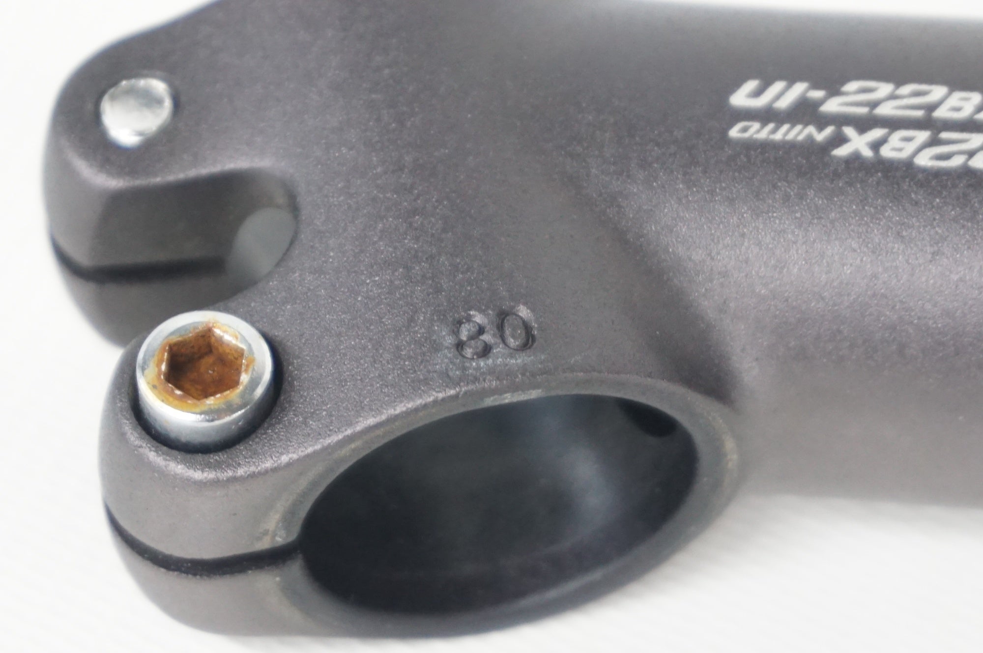 パーツ NITTO UI-87BX 80mm Black NITTO ( ニットー ) ステム UI-87BX 85D ブラック 90mm / φ26.0