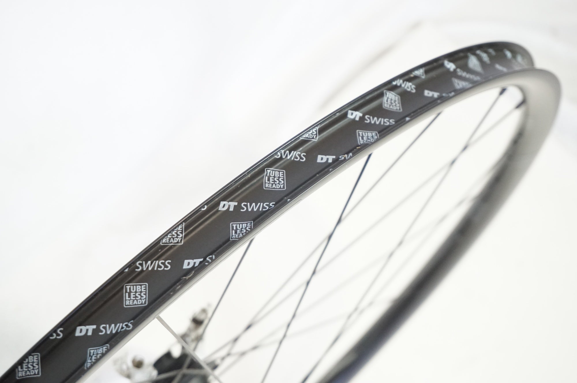 DT SWISS 「ディーティースイス」 CROSS LN DISC SHIMANO 11s ホイール
