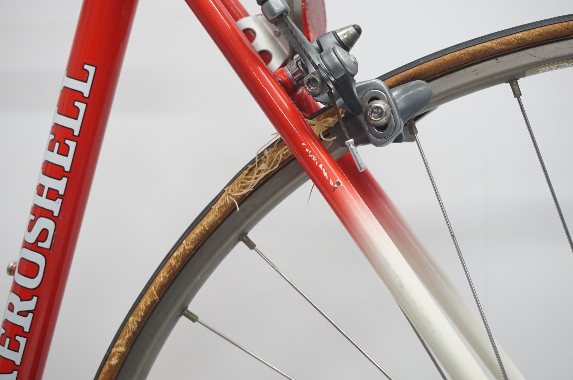 AEROSHELL 「エアロシェル」 モデル不明 年式不明 ロードバイク / 福岡店