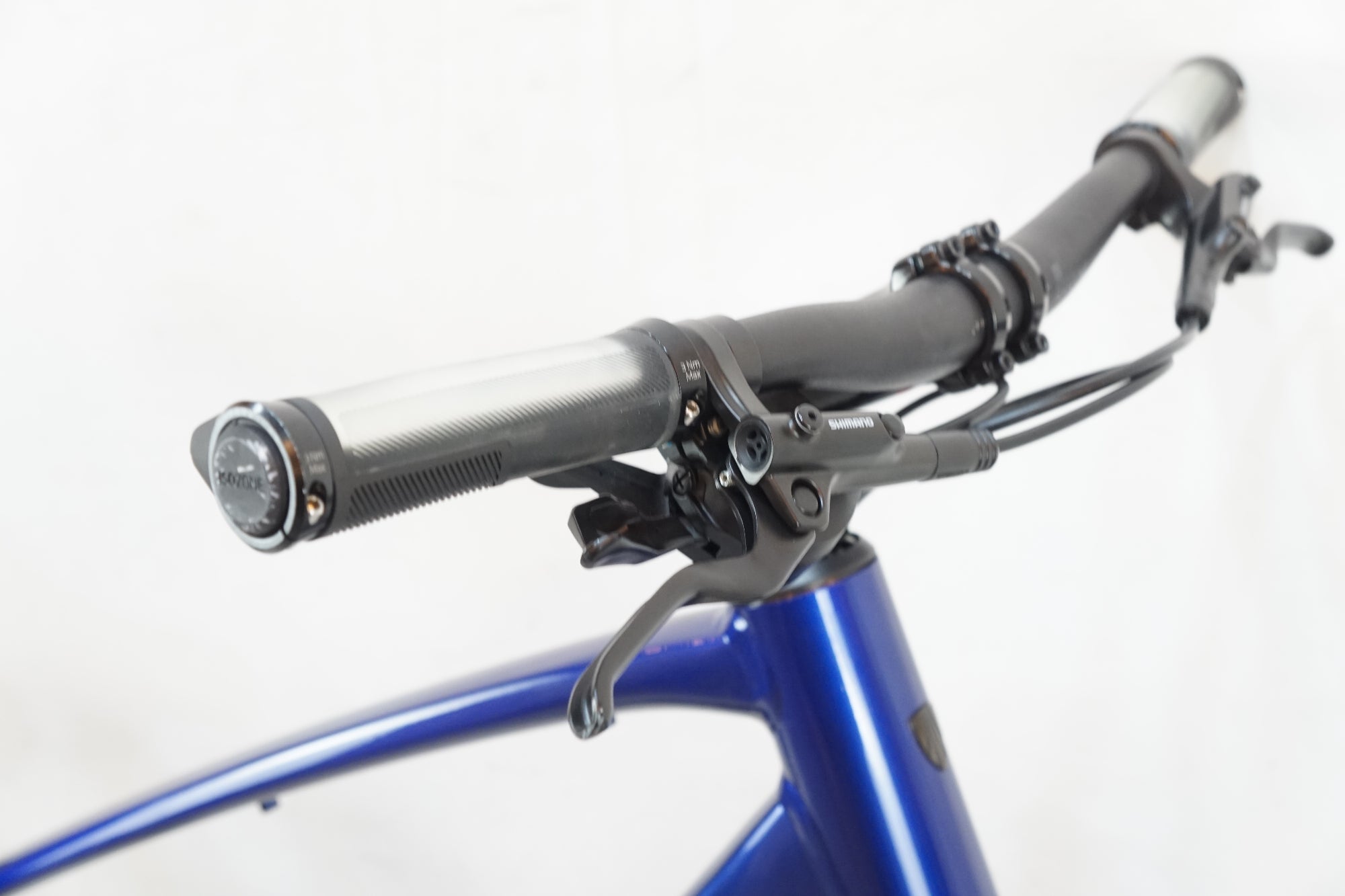 TREK 「トレック」 FX3 GEN4 DISC 2025年モデル クロスバイク