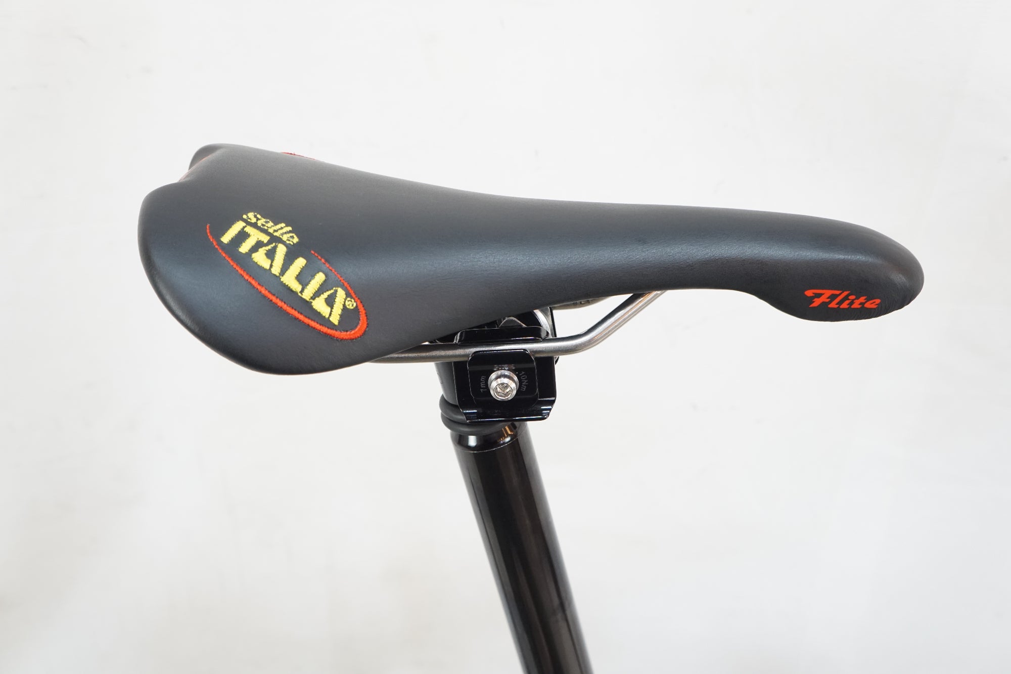 BROMPTON 「ブロンプトン」 C LINE EXPLORE 2023年モデル 16インチ 折り畳み自転車 / バイチャリ浦和ベース