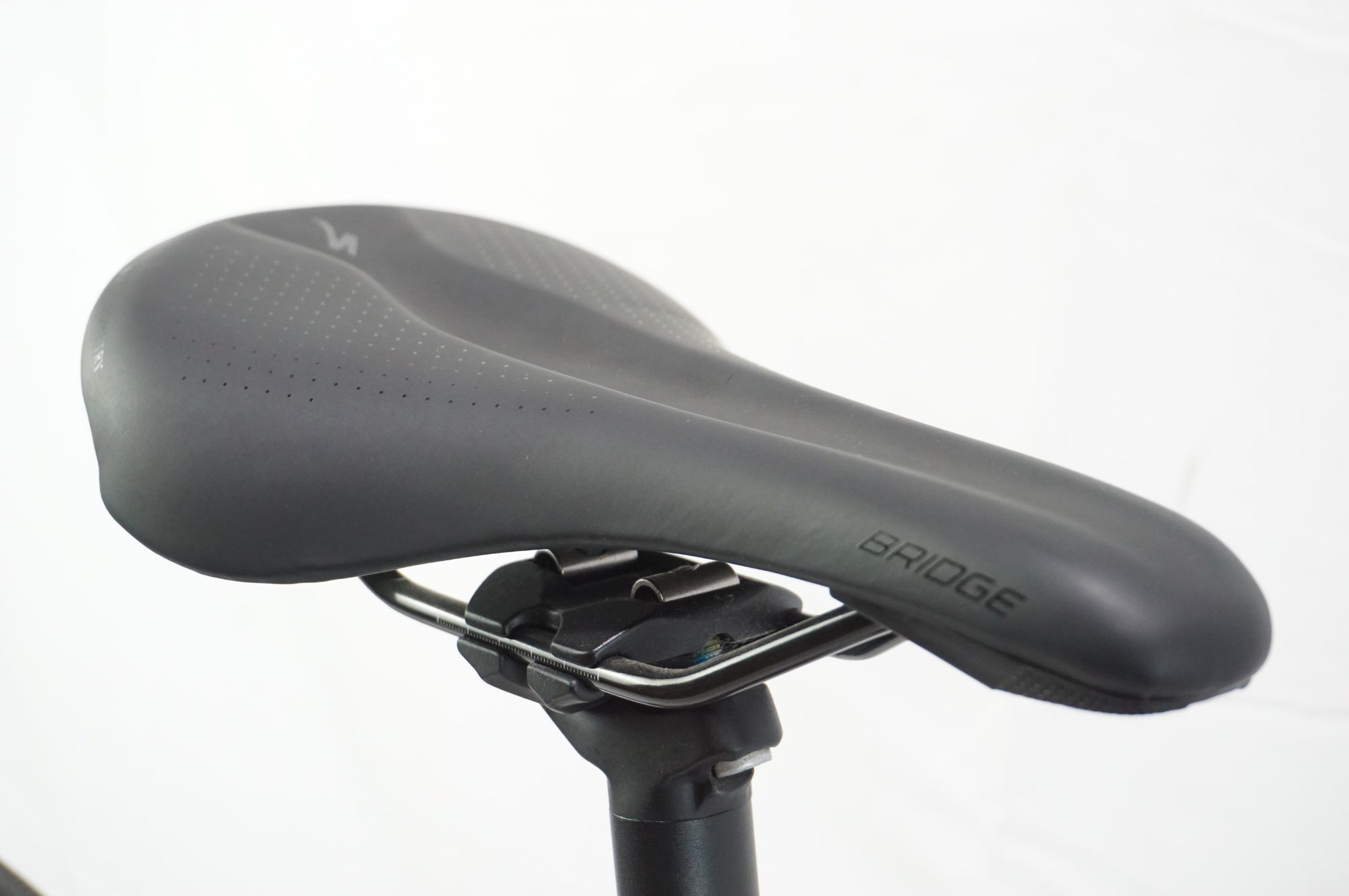 SPECIALIZED 「スペシャライズド」 SIRRUS 3.0 2022年モデル クロスバイク / 中目黒店