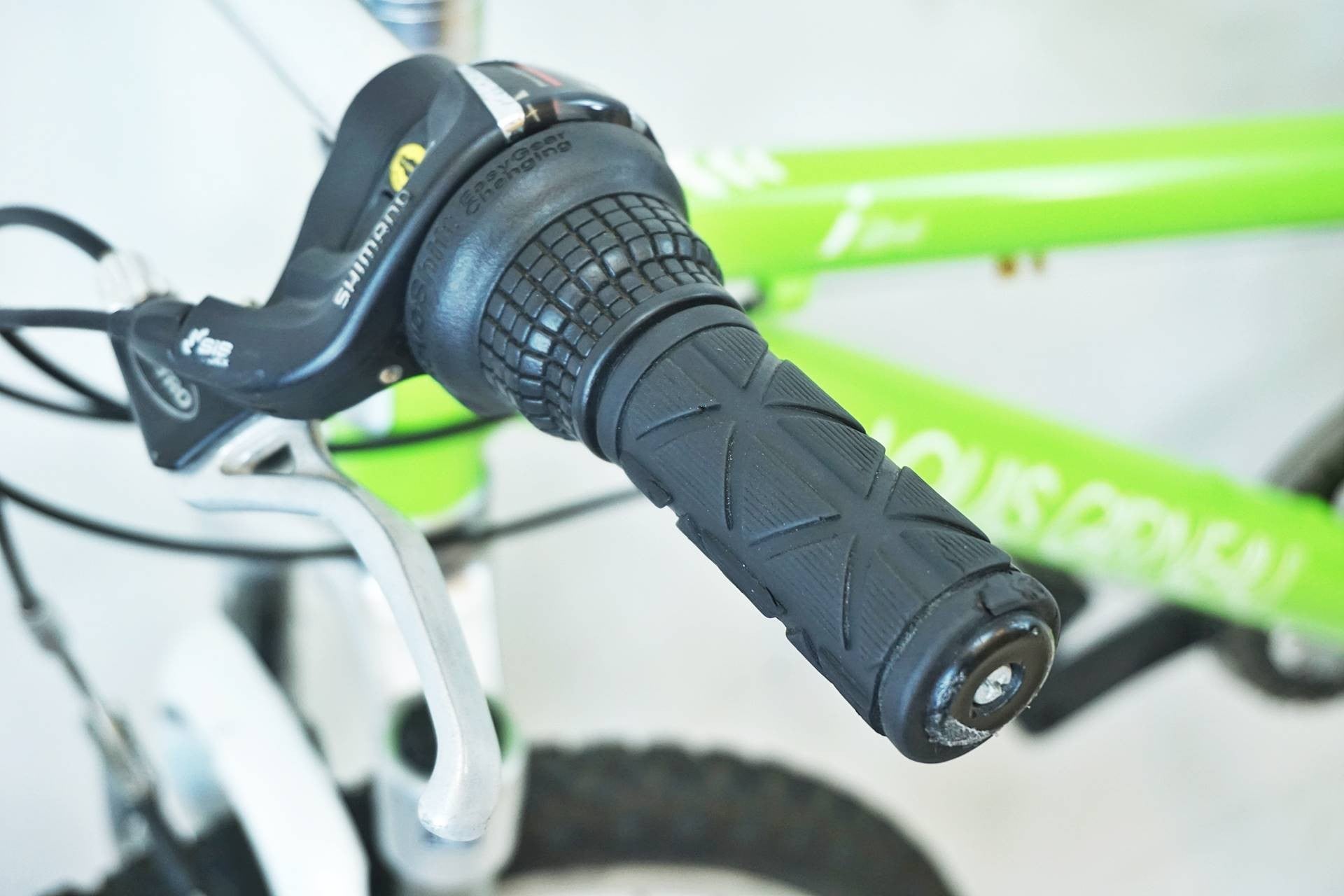 LOUIS GARNEAU 「ルイガノ」 LGS-J24 2016年モデル 24インチ キッズバイク / 有明ガーデン店