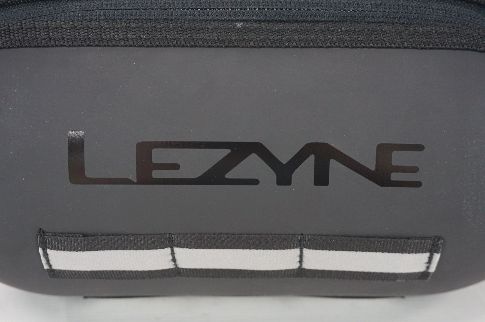 LEZYNE 「レザイン」 HARD BAR CADDY ハンドルバーバッグ / 阪急塚口店