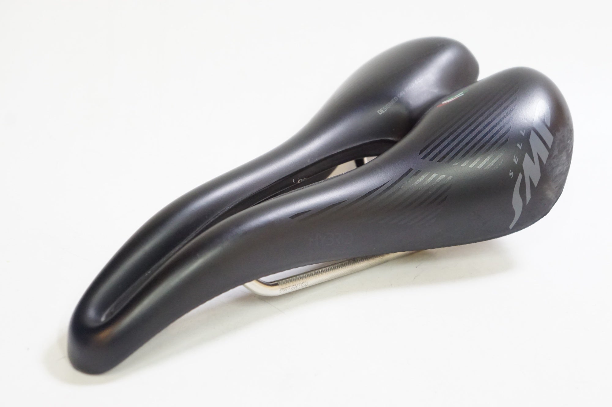 SELLE SMP 「セラ エスエムピー」 HYBRID サドル / 熊谷本店