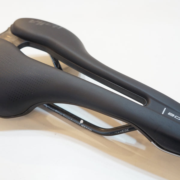 SELLE ITALIA 「セラ イタリア」 FLITE BOOST サドル / バイチャリ浦和