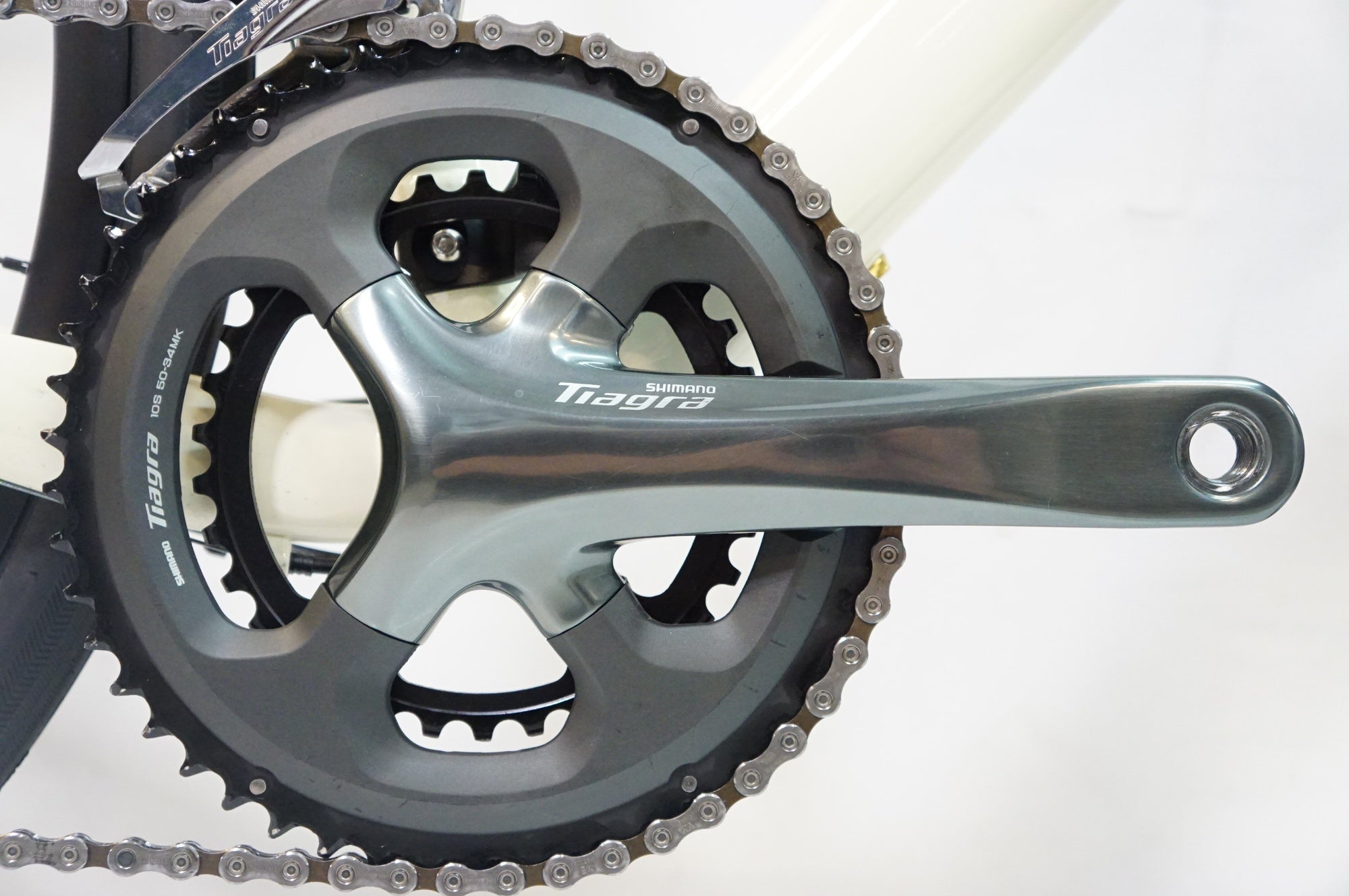 TREK 「トレック」 DOMANE AL 4 GEN 4 2025年モデル ロードバイク / 熊谷本店