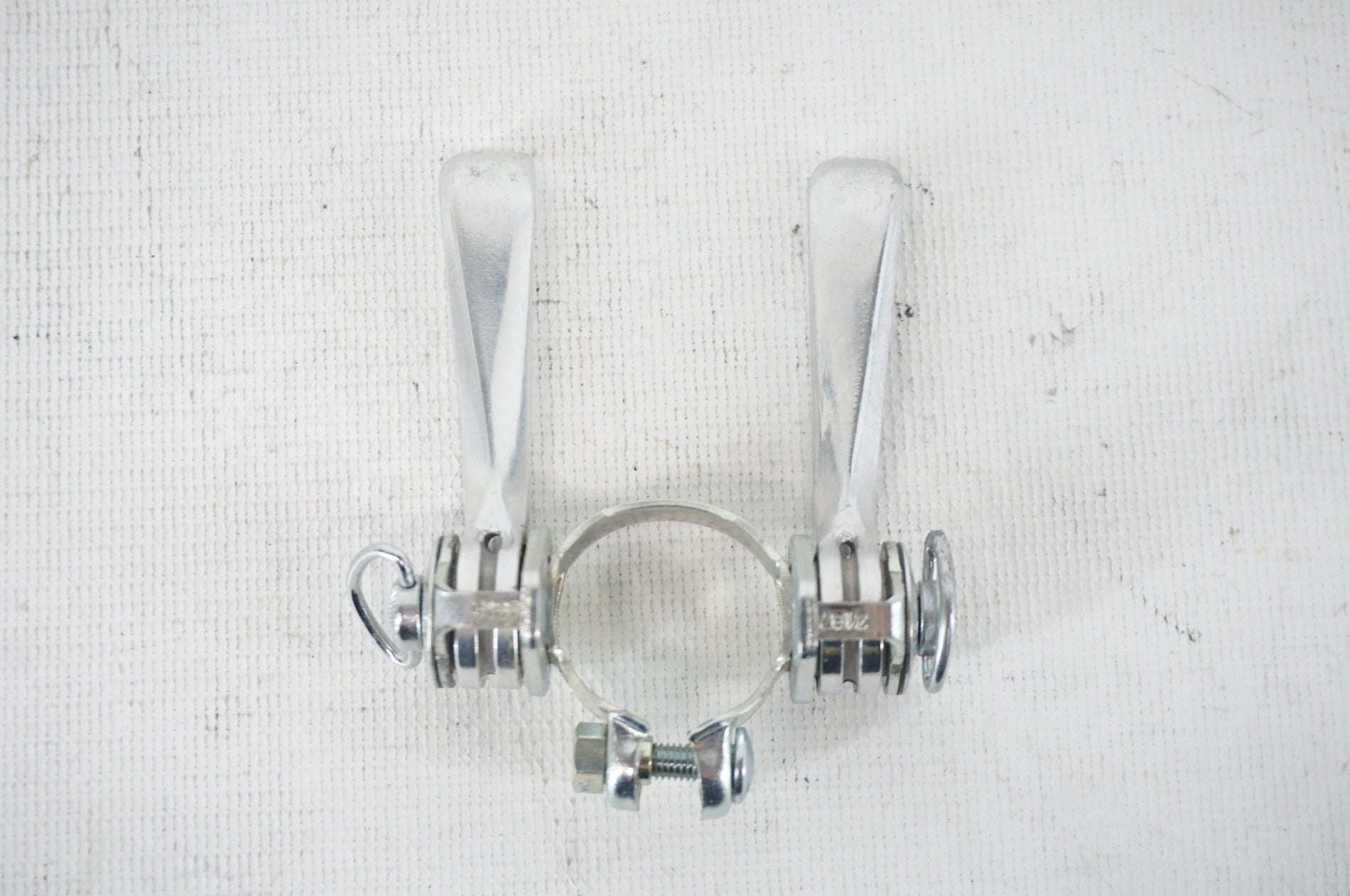 HURET 「ユーレー」 SACHS ダブルレバー / 阪急塚口店