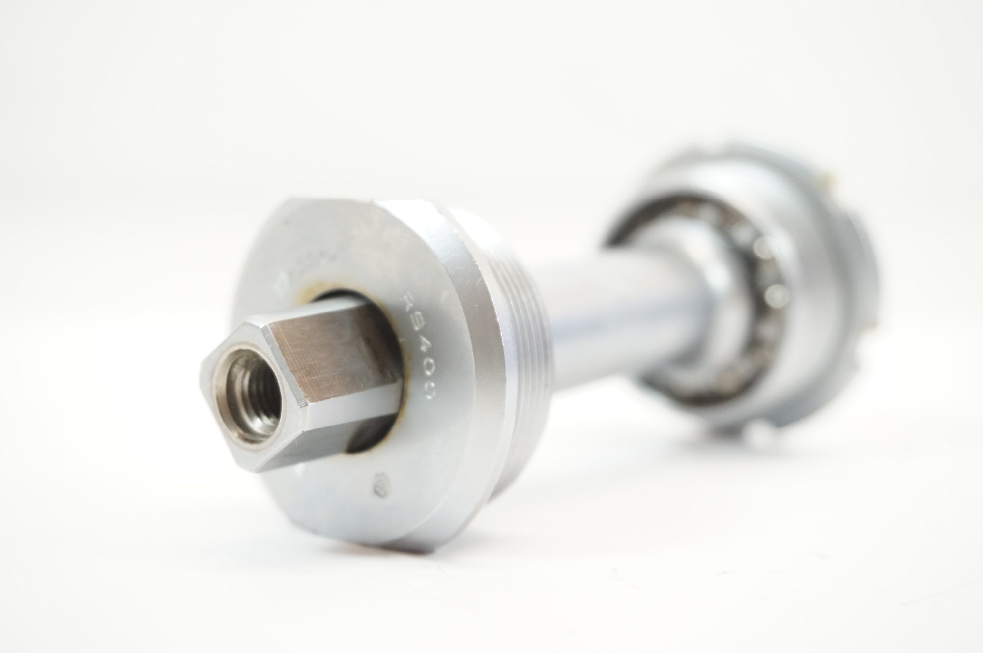 HATTA 「ハッタ」 R9400 NJS ボトムブラケット / 宇都宮店