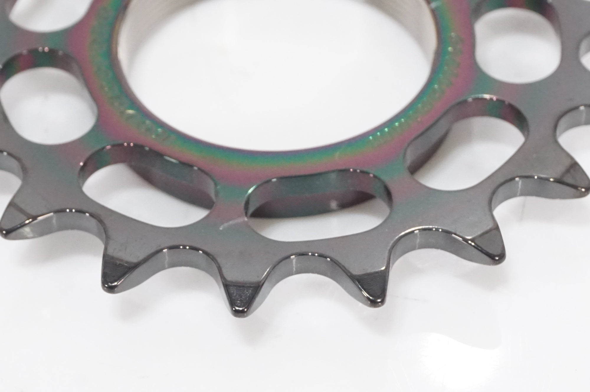 NOVACORONA 「ノバコローナ」 チタン 18T コグ / AKIBA店