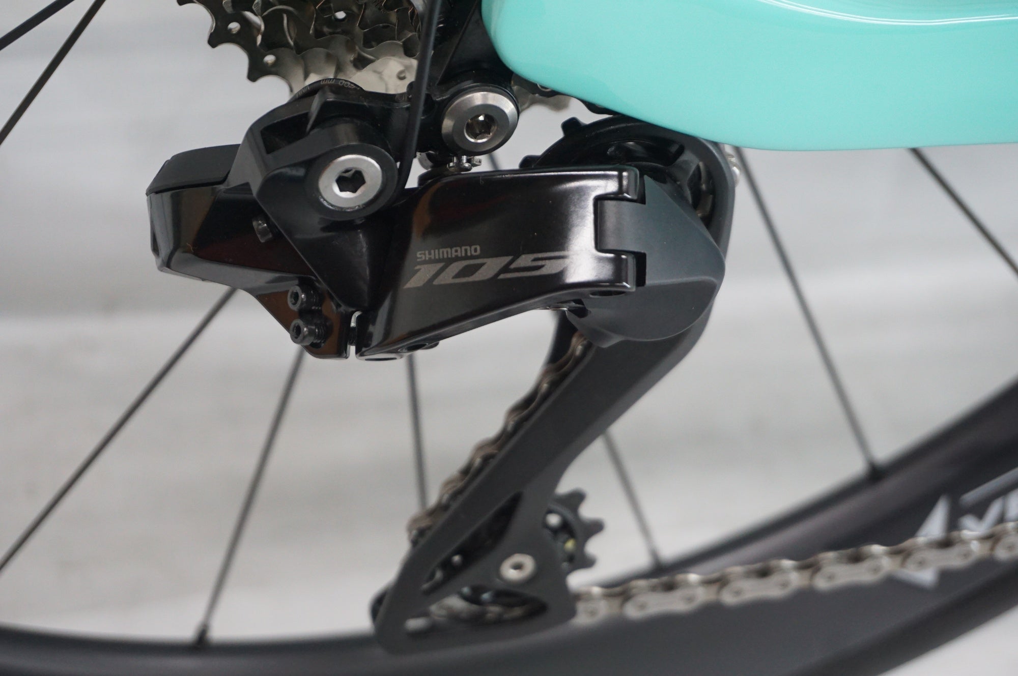 BIANCHI 「ビアンキ」 OLTRE COMP 105 Di2 2024年モデル ロードバイク / 阪急塚口店