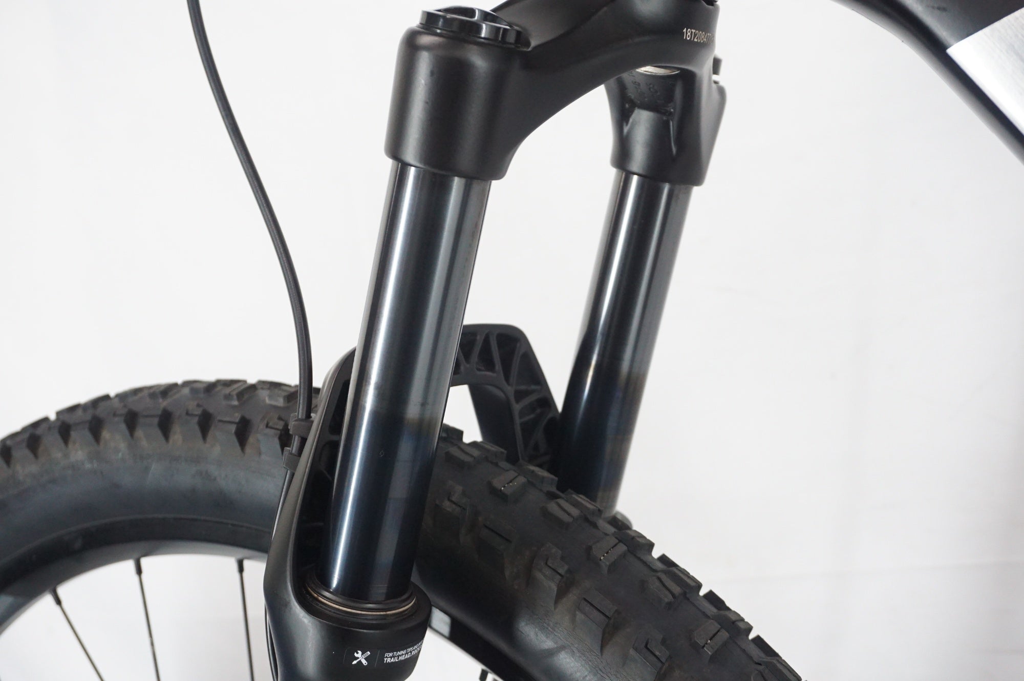 TREK 「トレック」 ROSCOE 7 2022-2024年モデル マウンテンバイク