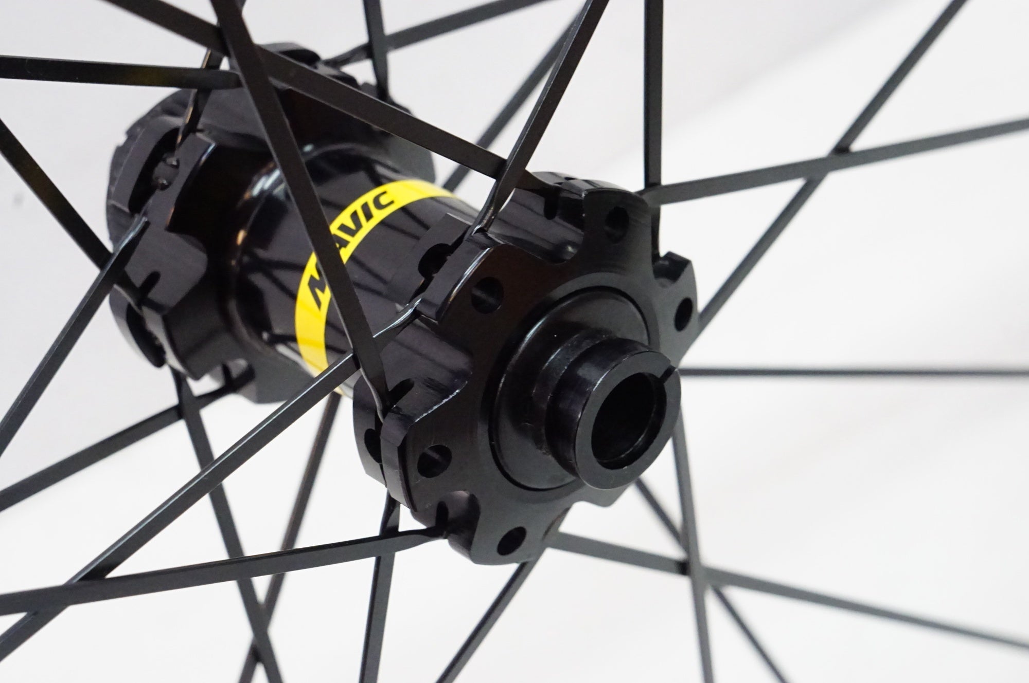 MAVIC 「マヴィック」 COSMIC PRO CARBON UST DISC シマノ 11速 ホイールセット / 熊谷本店