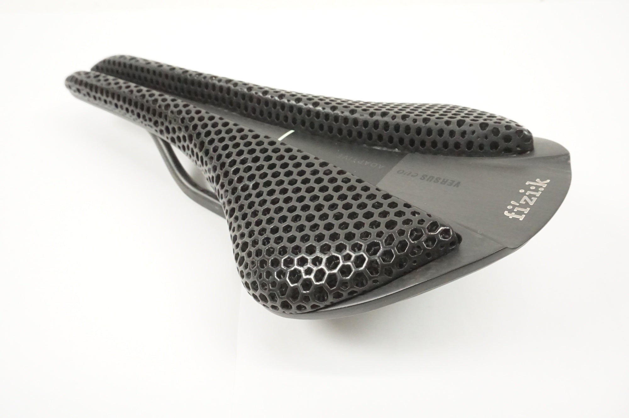 FIZIK 「フィジーク」 ANTARES VERSUS EVO 00 ADAPTIVE サドル