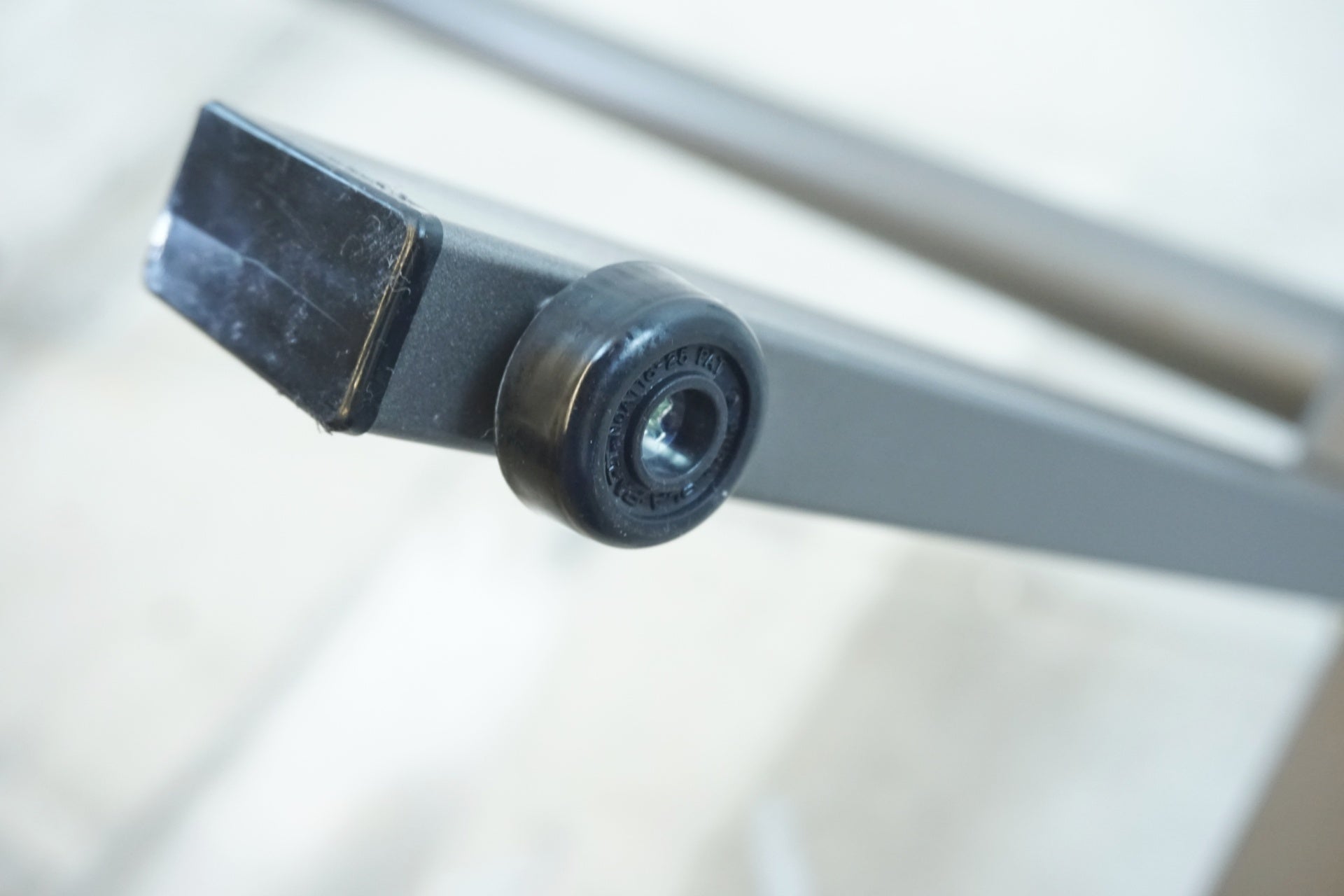 KABUTO 「カブト」 二台掛け バイクスタンド / 有明ガーデン店