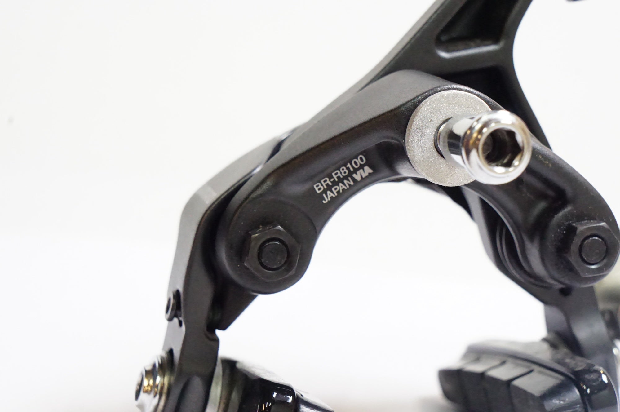 【極美品】ULTEGRA BR-R8100 ／シマノ キャリパーブレーキ ULTEGRA デュアルピボットブレーキキャリパー