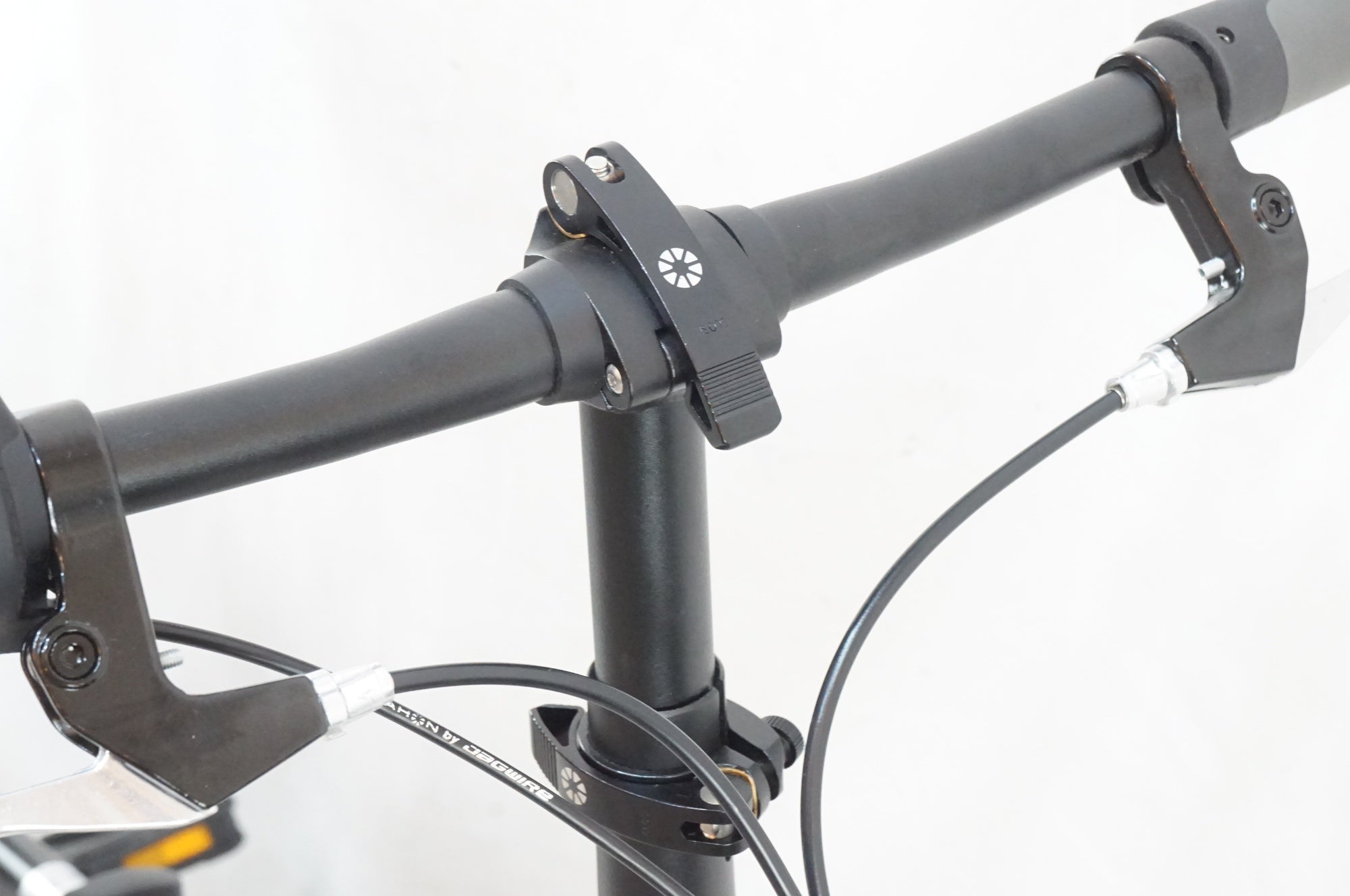 DAHON 「ダホン」 HIT 2022年モデル 20インチ 折り畳み自転車 / バイチャリ浦和ベース