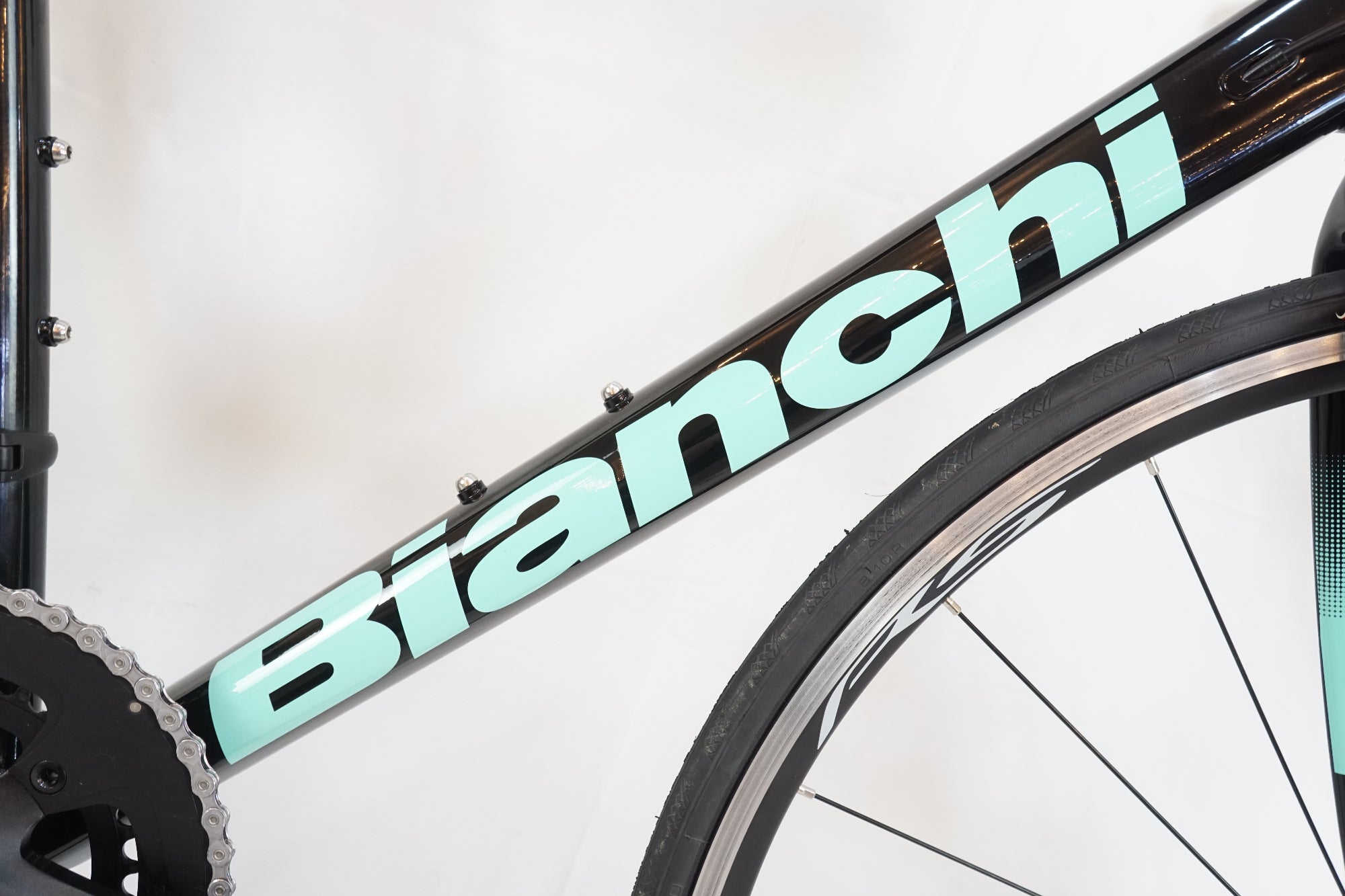 BIANCHI 「ビアンキ」 VIA NIRONE7 105 2021年モデル ロード