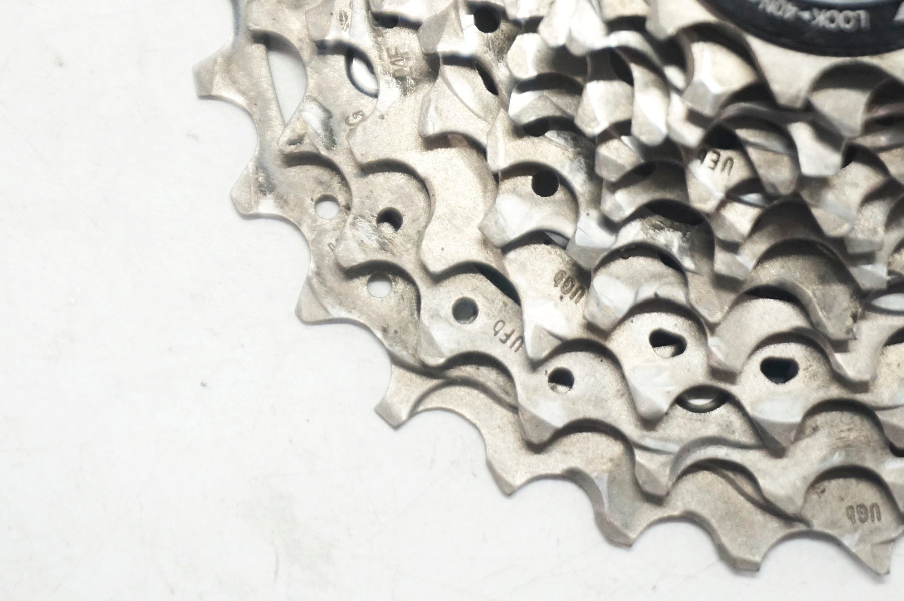 SHIMANO 「シマノ」 ULTEGRA CS-R8100 11-30T スプロケット / 大阪門真店