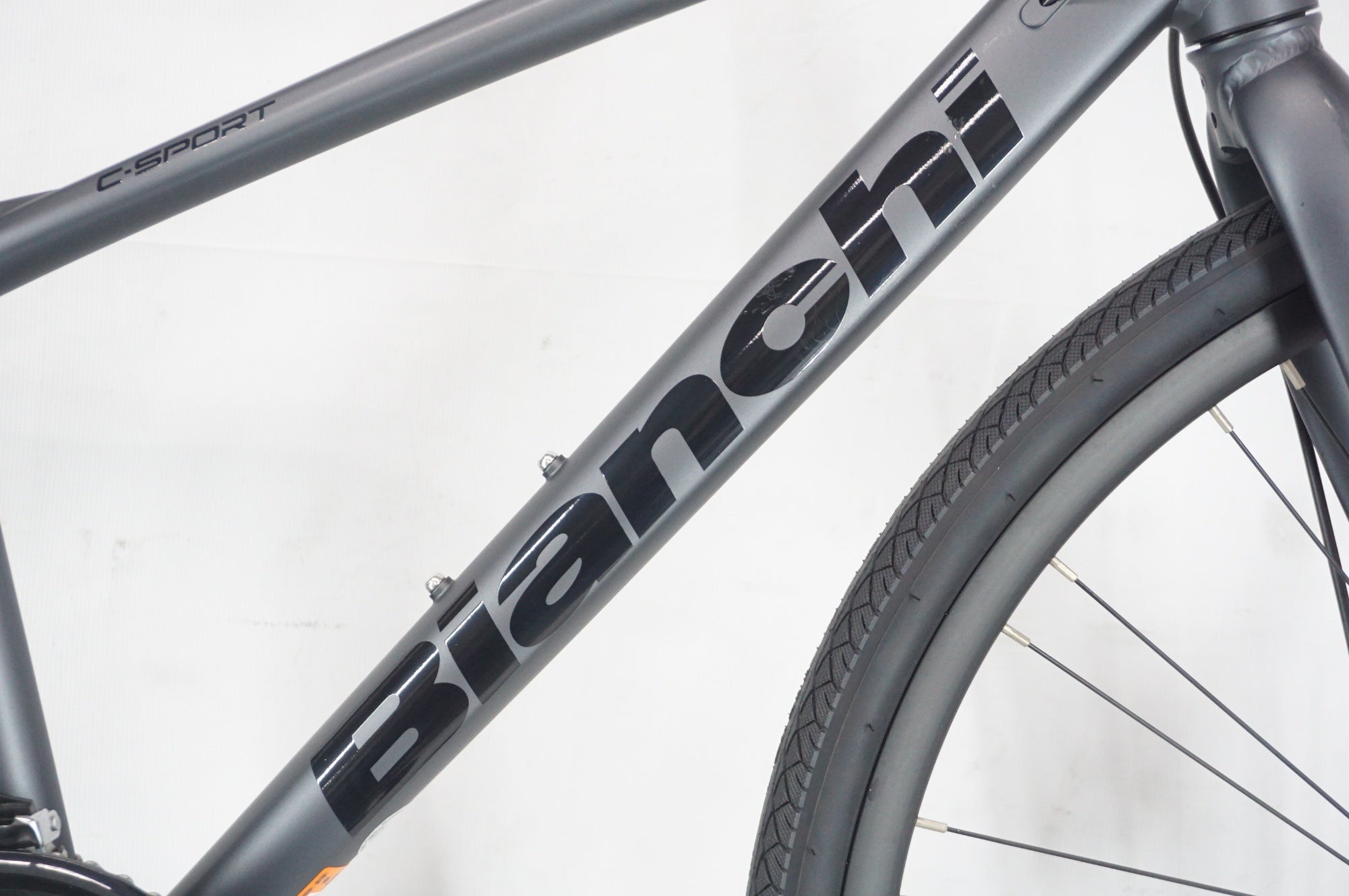 BIANCHI 「ビアンキ」 C SPORT2 DISC 2025年モデル クロスバイク