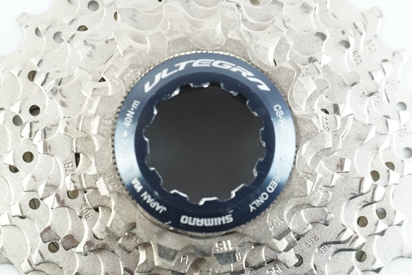 SHIMANO 「シマノ」 ULTEGRA CS-R8000 11-28T スプロケット / 中