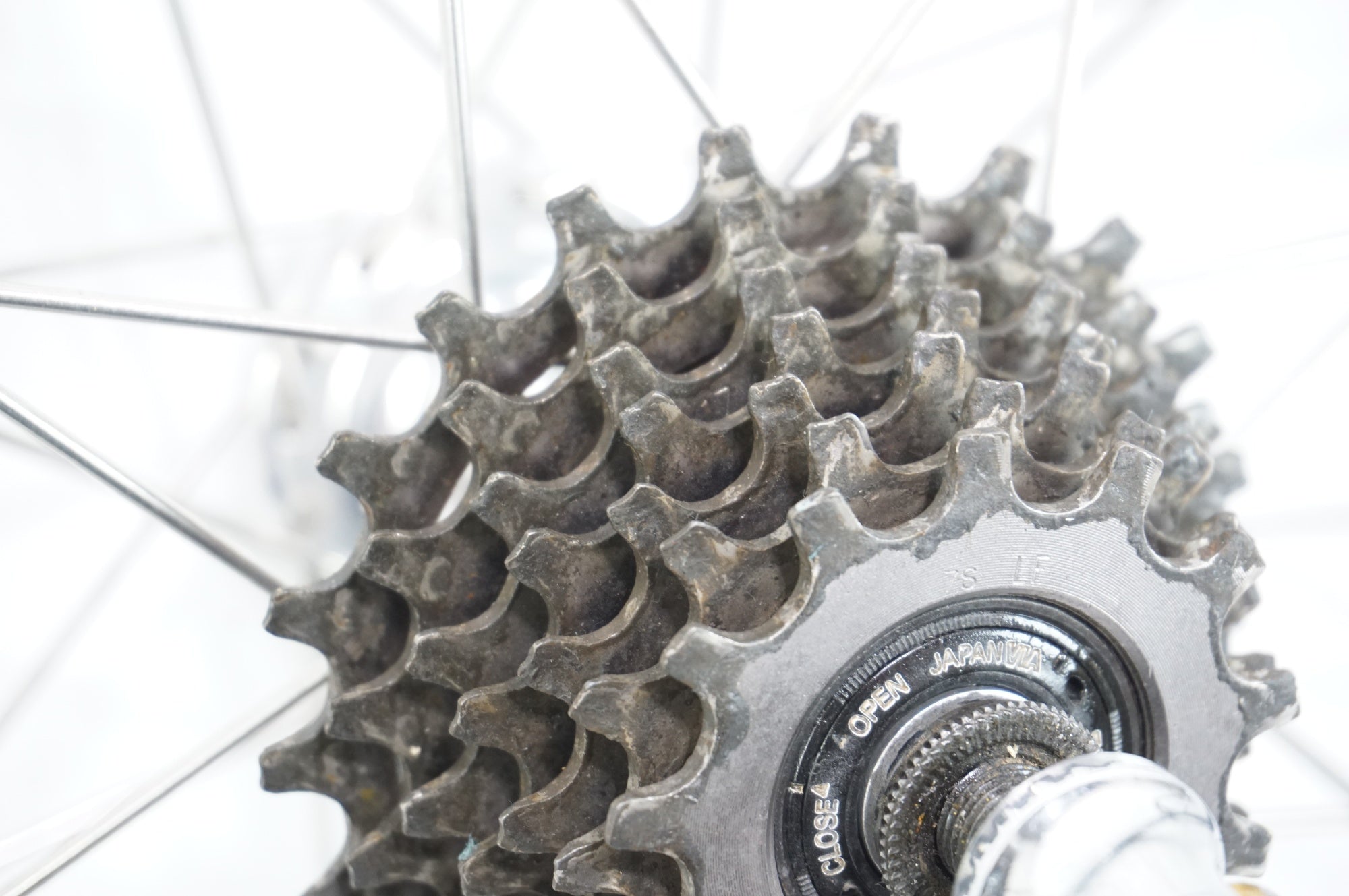 SHIMANO 「シマノ」 DURA-ACE HB-7400 ハブ ARAYA ADX-4 AERO 4