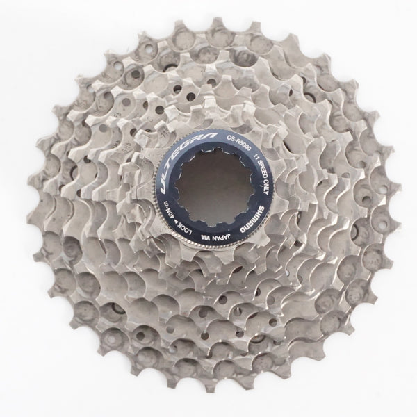 【未使用・新品】Shimano Ultegra CS-R8000 11-30T SHIMANO 「シマノ」 ULTEGRA CS-R8000 11-30T スプロケット / AKIBA店