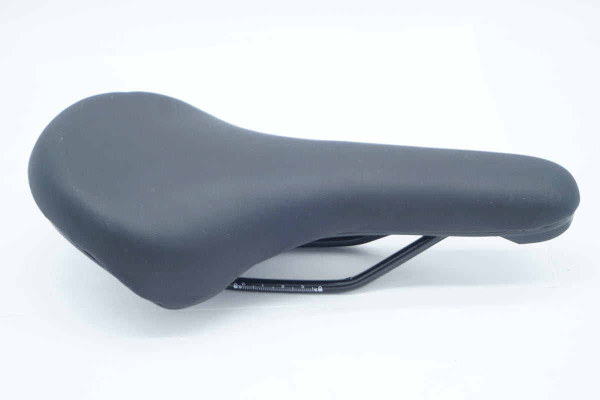 ブランド不明 サドル / 京都八幡店