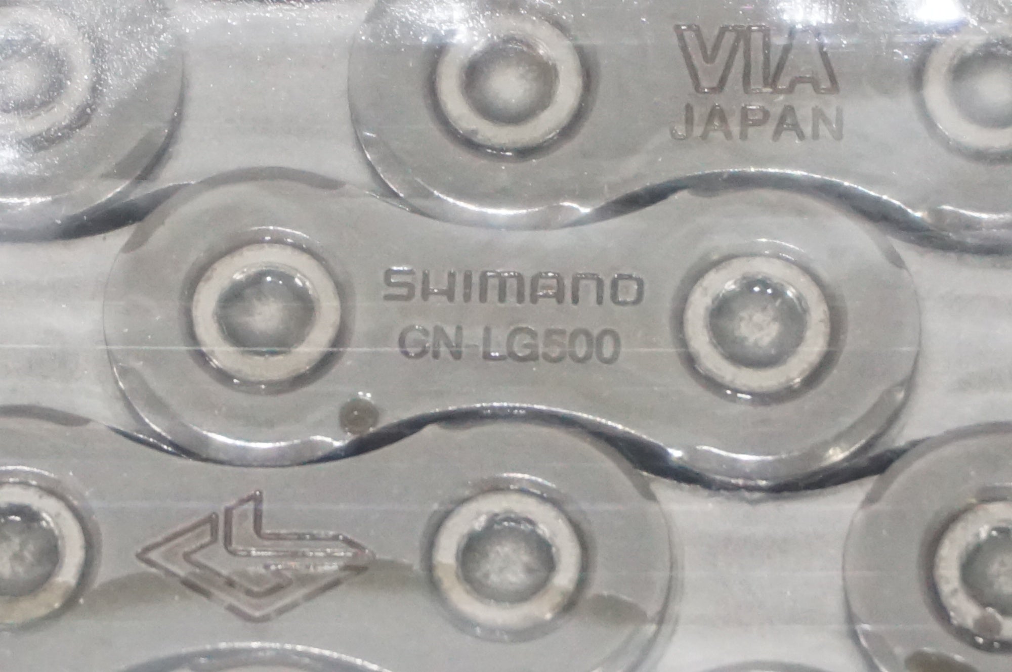SHIMANO 「シマノ」 CN-LG500 LINKGLIDE 9/10/11S用 クイックリンク付 126L チェーン / AKIBA店